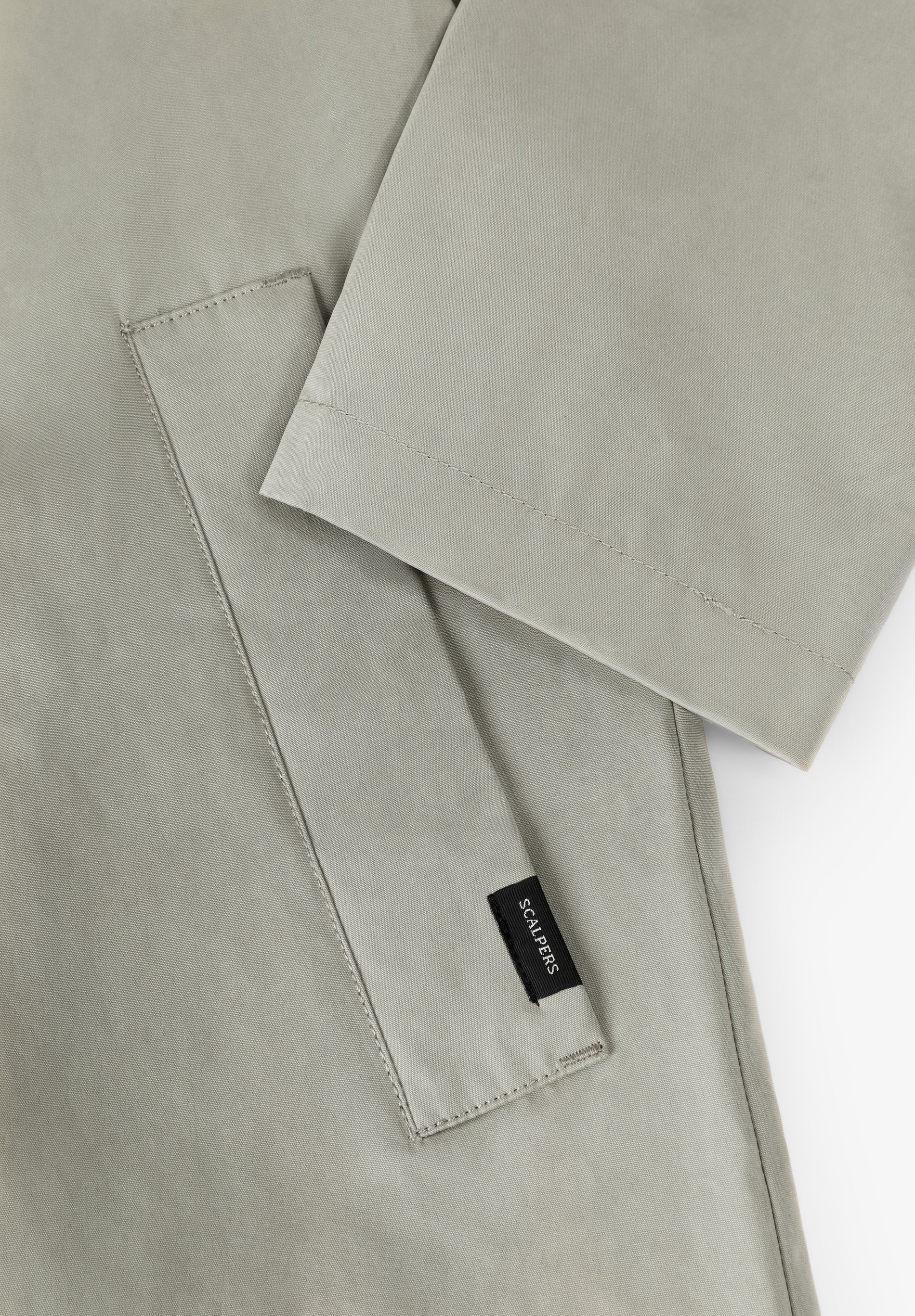 GABARDINA LIGERA PRINT CALAVERA