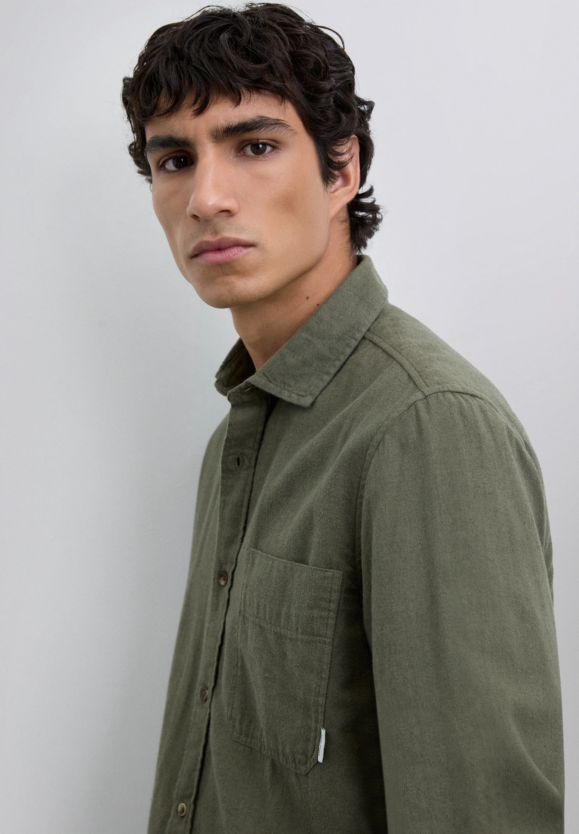 SOBRECAMISA BOLSILLO REGULAR FIT