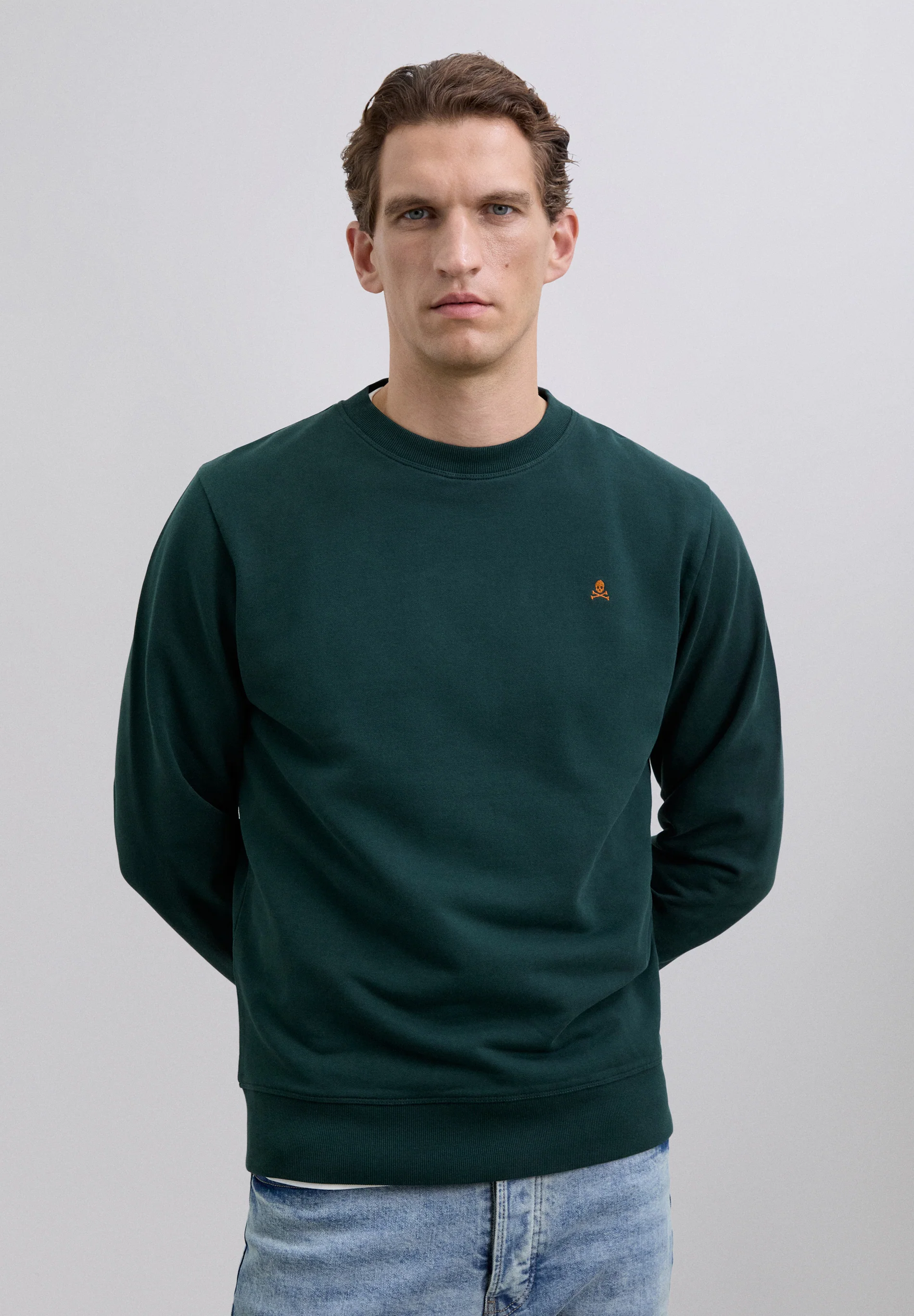 SUDADERA BORDADA CONTRASTE ALGODÓN