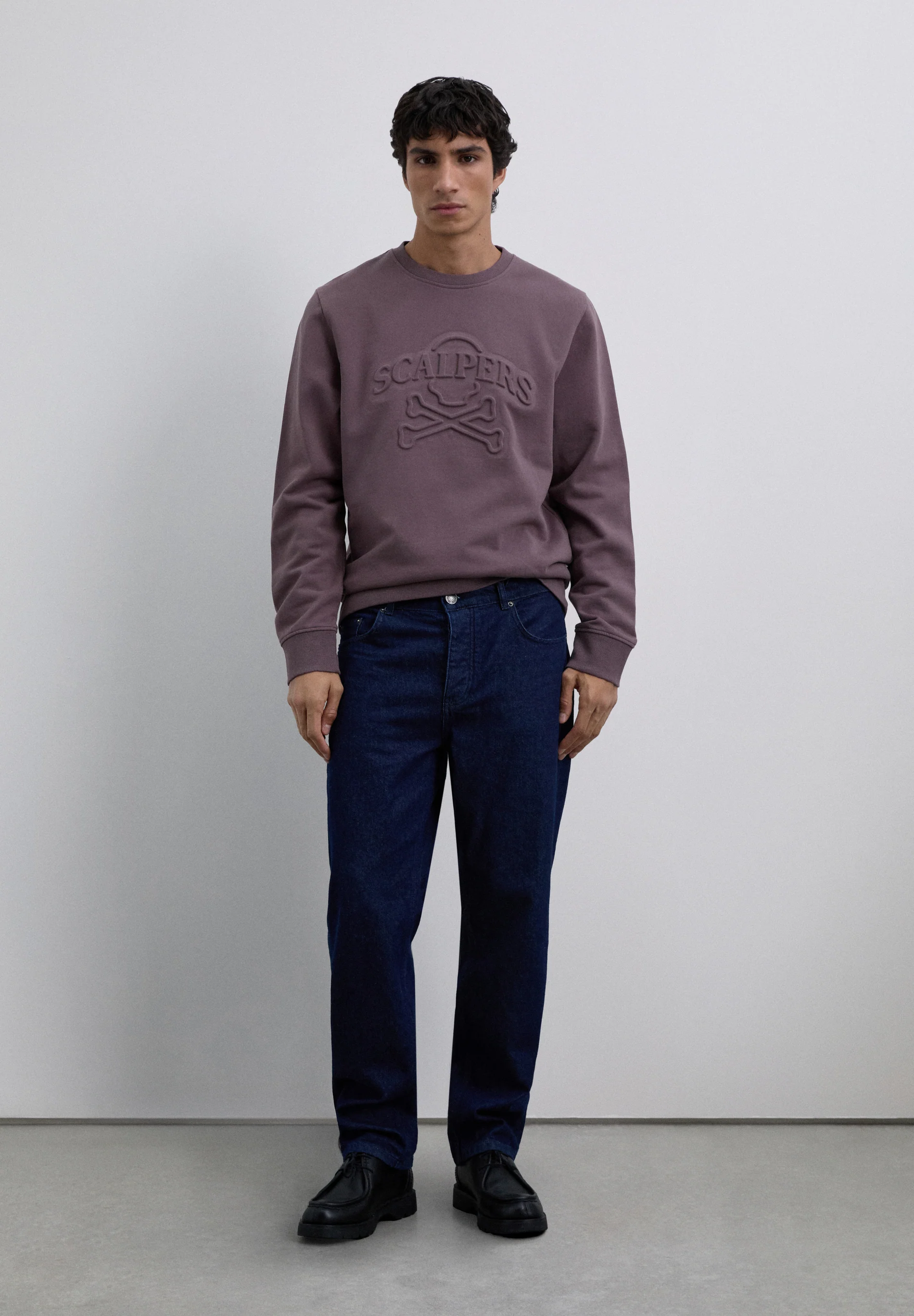 SUDADERA LOGO RELIEVE