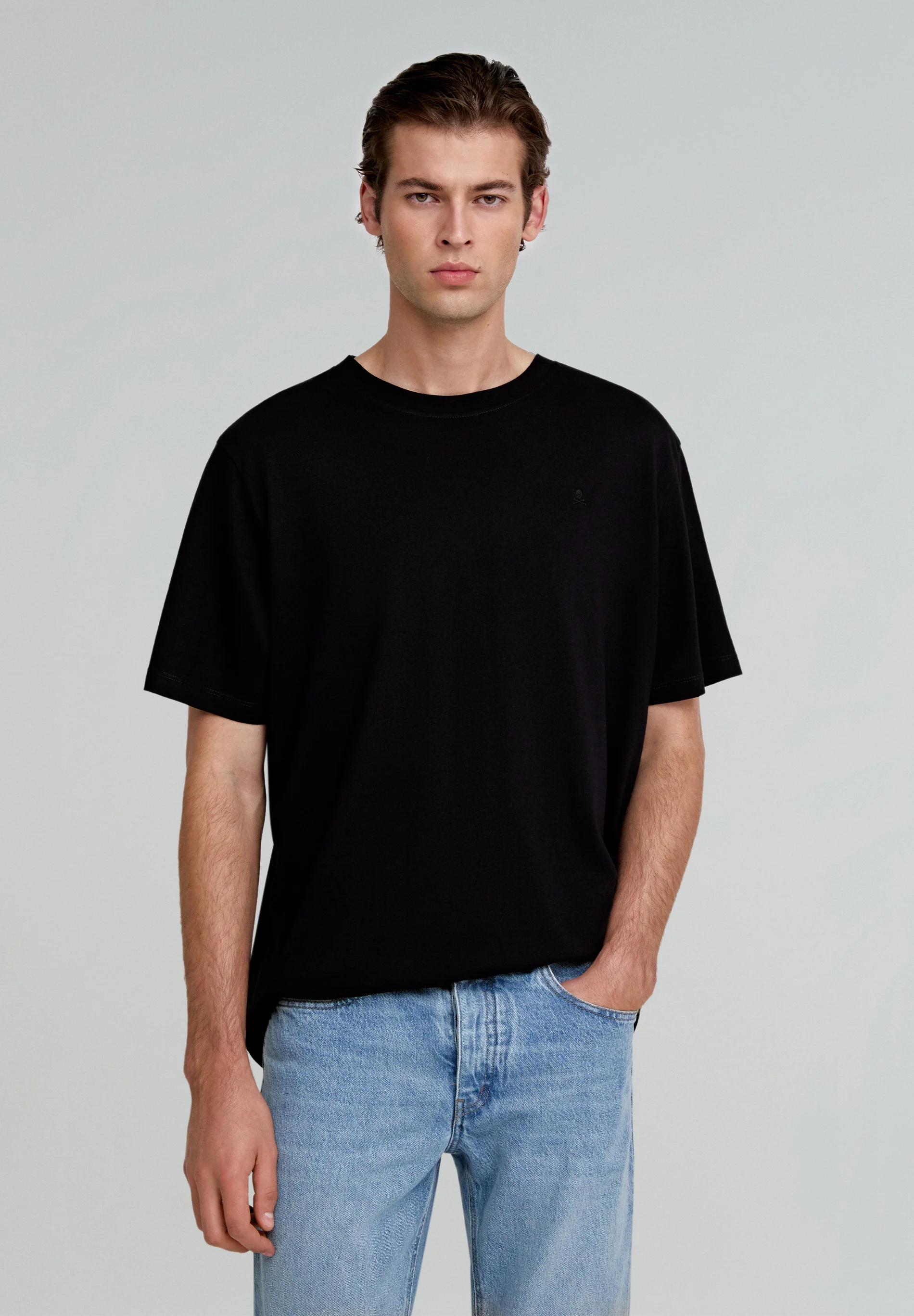 CAMISETA CALAVERA BORDADA