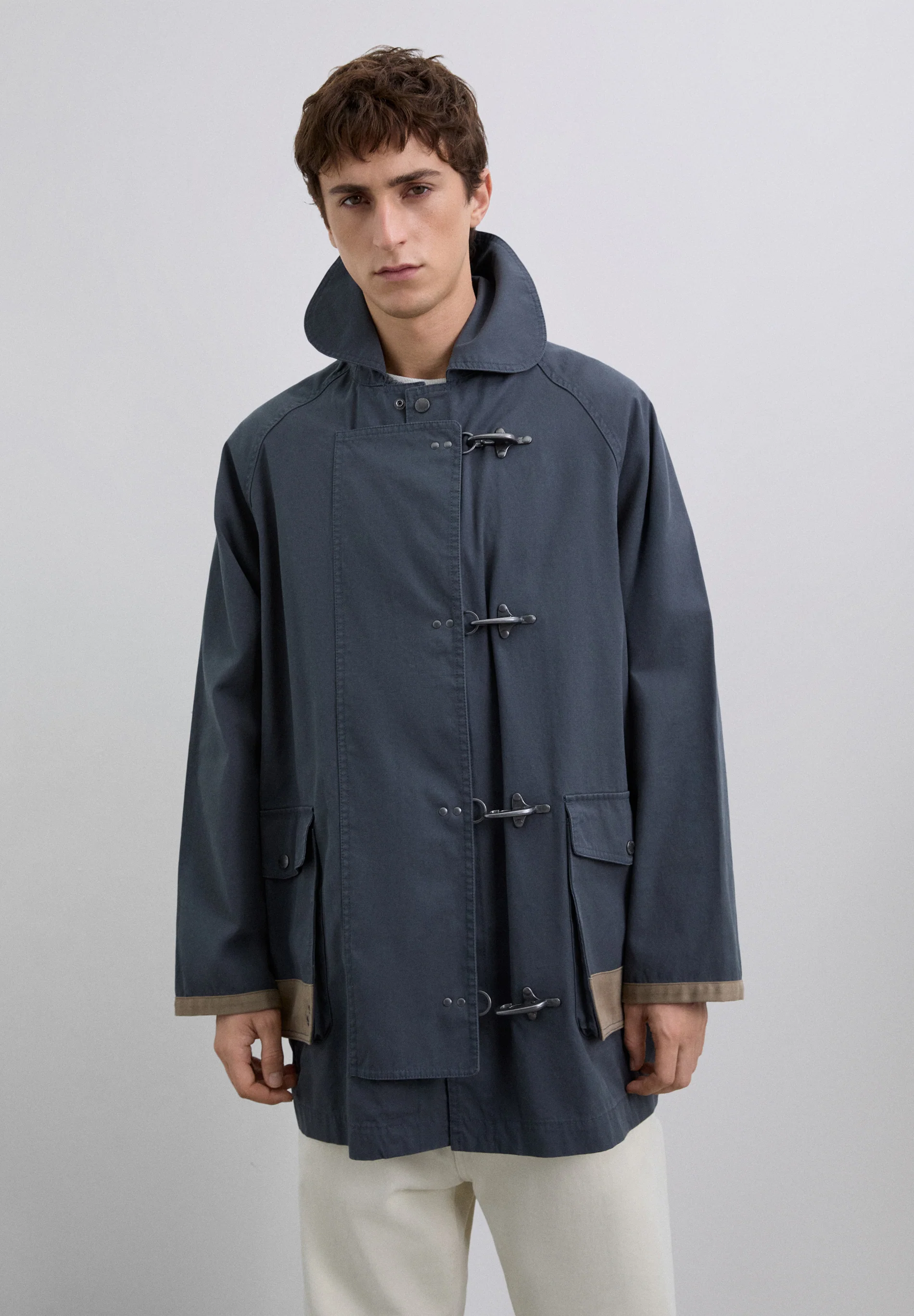 CHAQUETA OVERSIZE TOGGLES