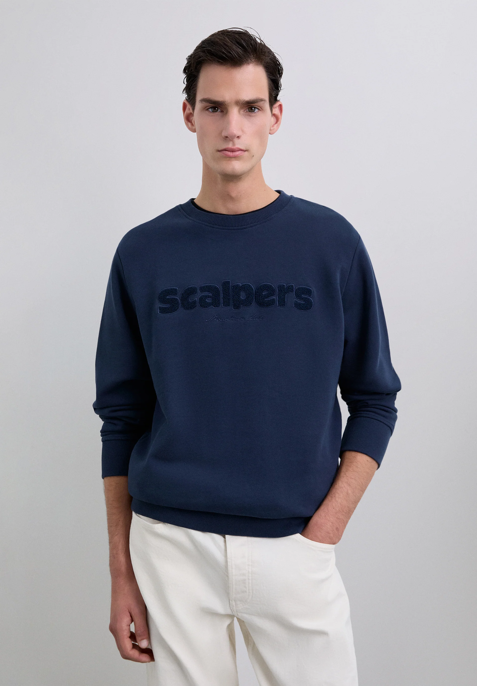 SUDADERA LOGO RELIEVE