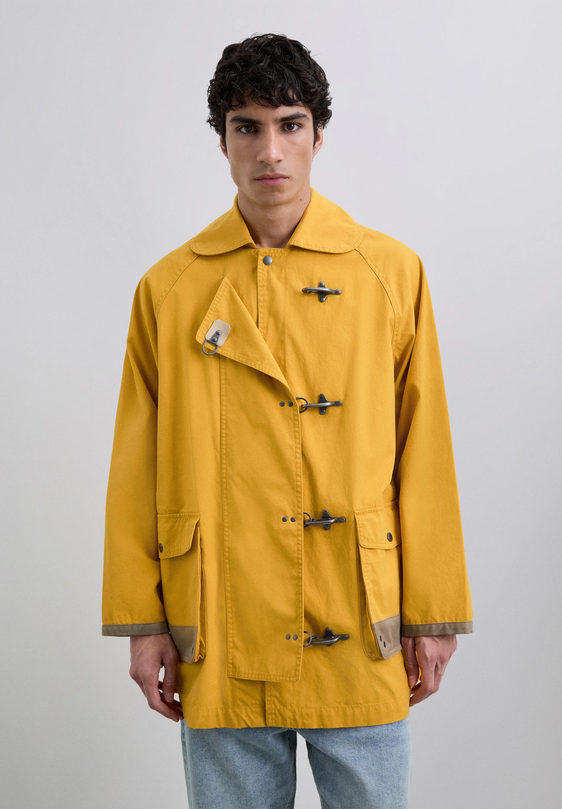 CHAQUETA OVERSIZE TOGGLES