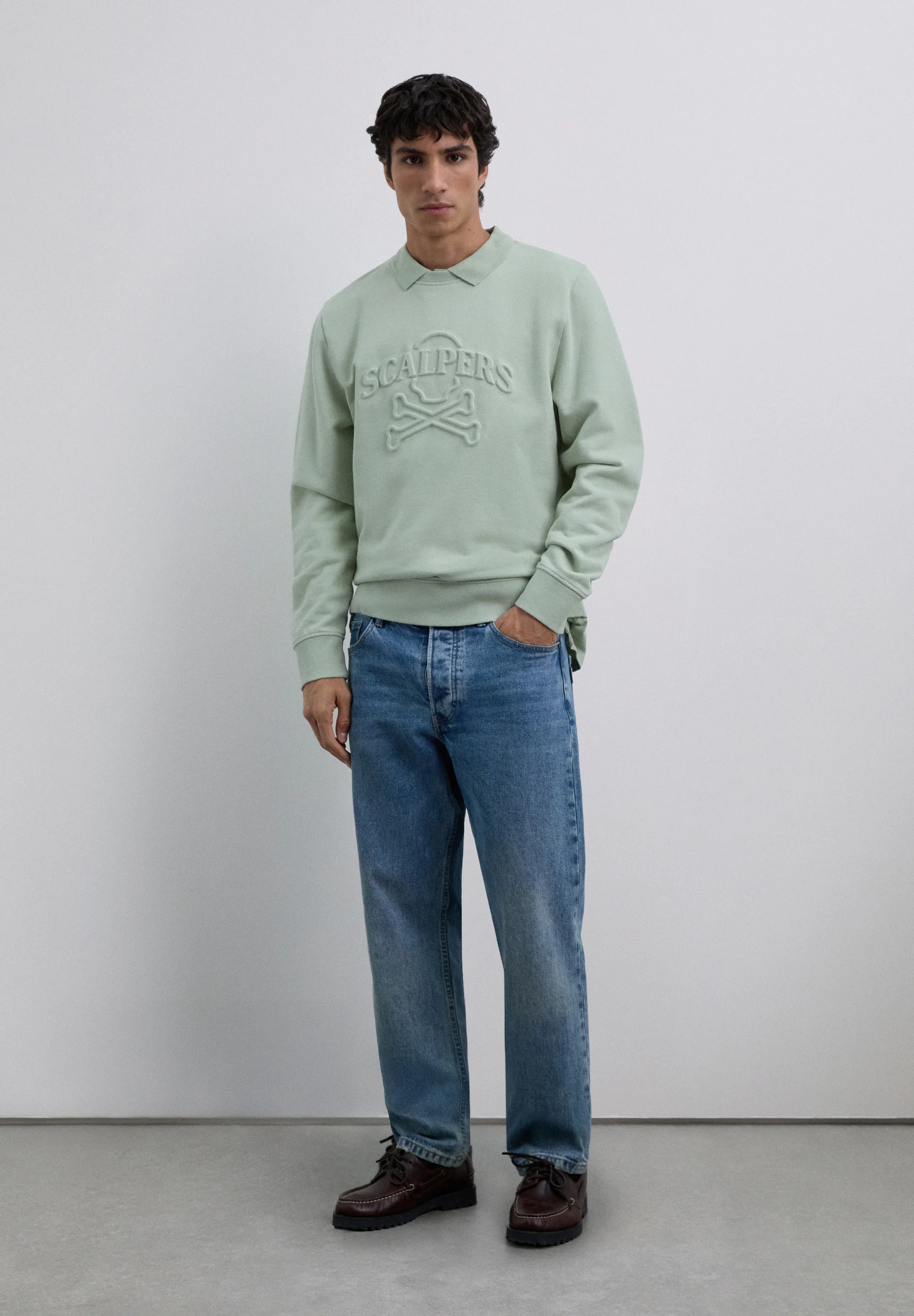 SUDADERA LOGO RELIEVE