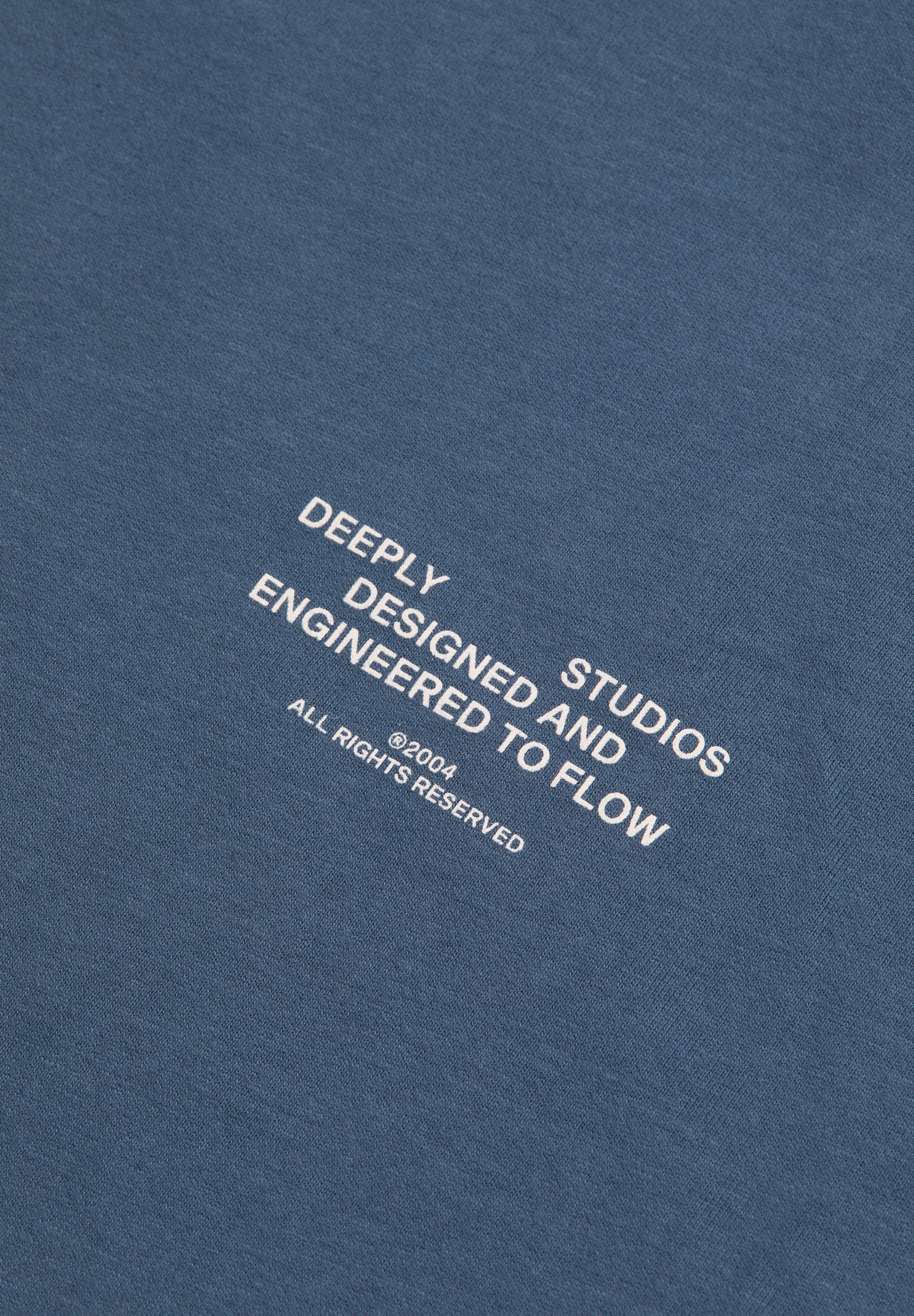DEEPLY | CAMISETA GRÁFICO TRASERO