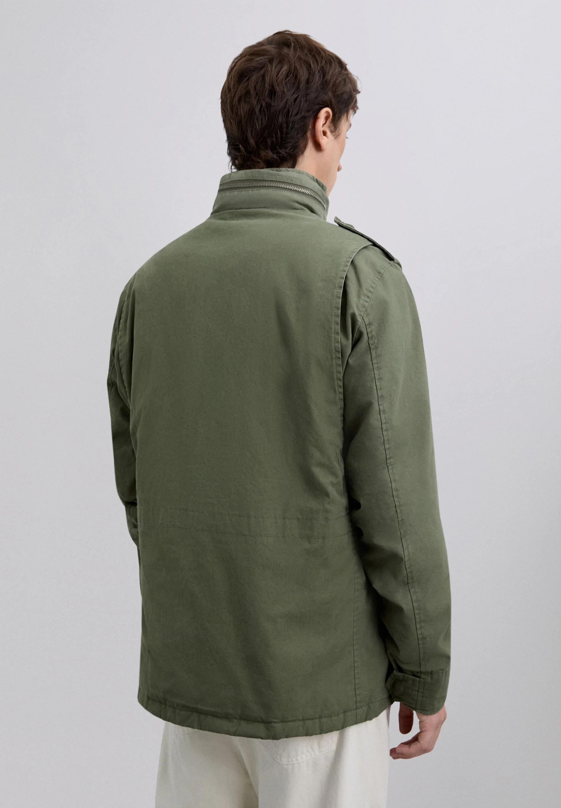 CAZADORA CAPUCHA MILITAR