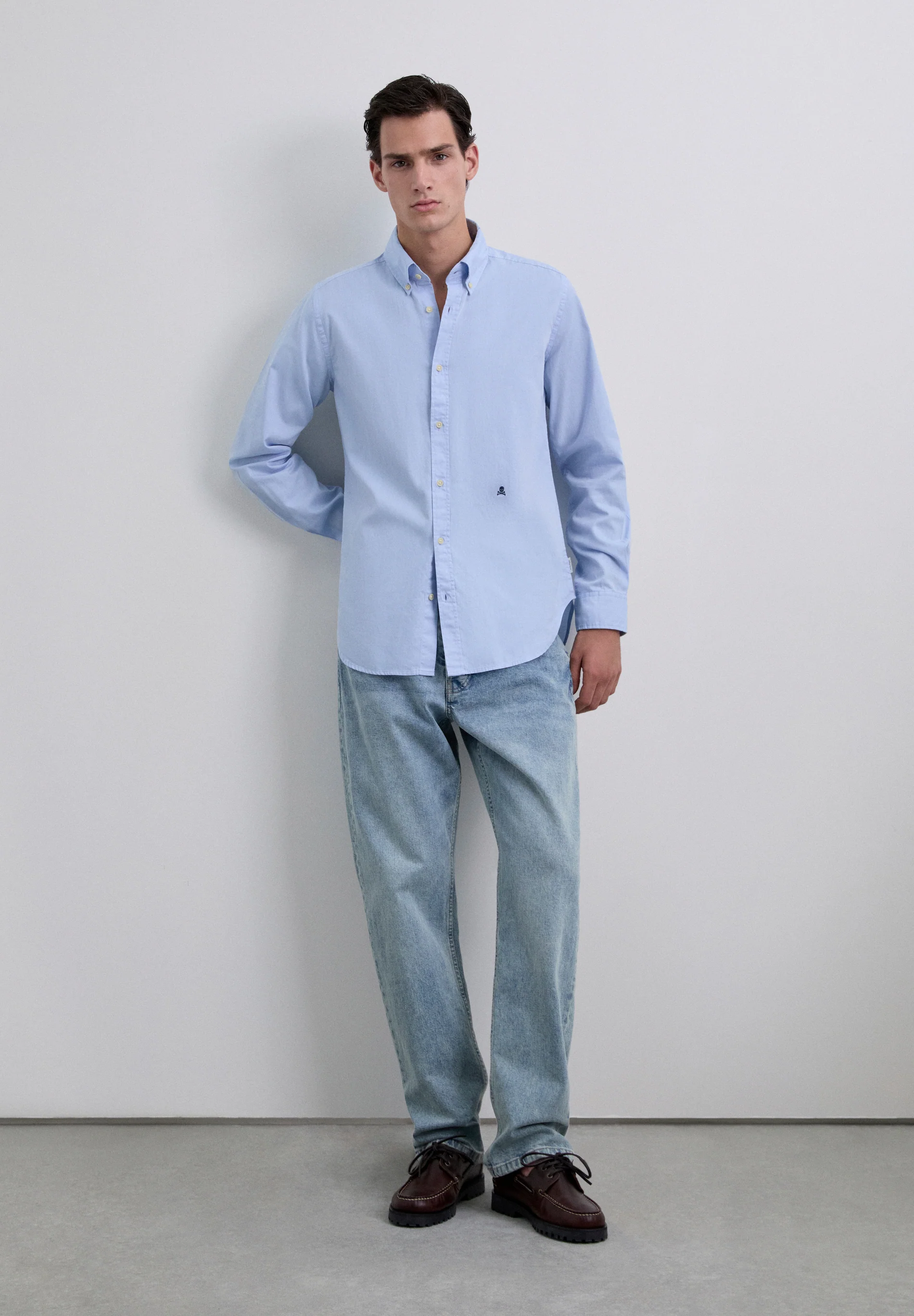 CAMISA BÁSICA CALAVERA