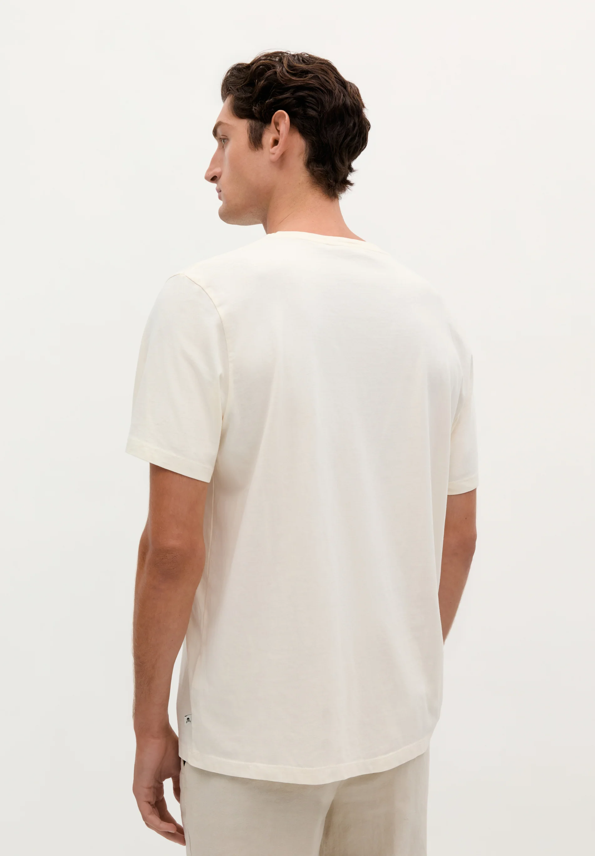CAMISETA BÁSICA CALAVERA RELAXED FIT