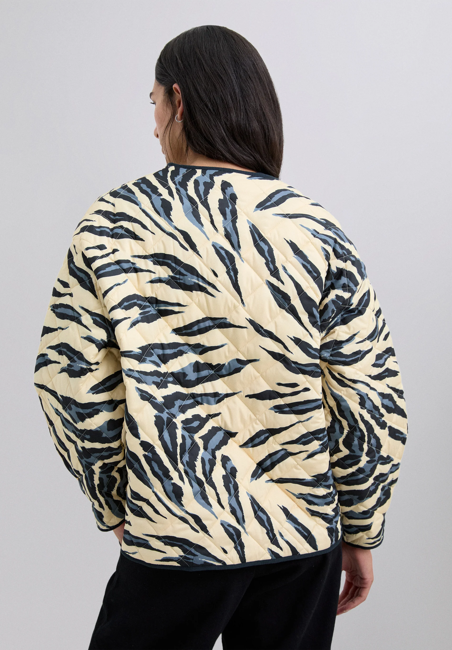 CHAQUETA REVERSIBLE ANIMAL PRINT