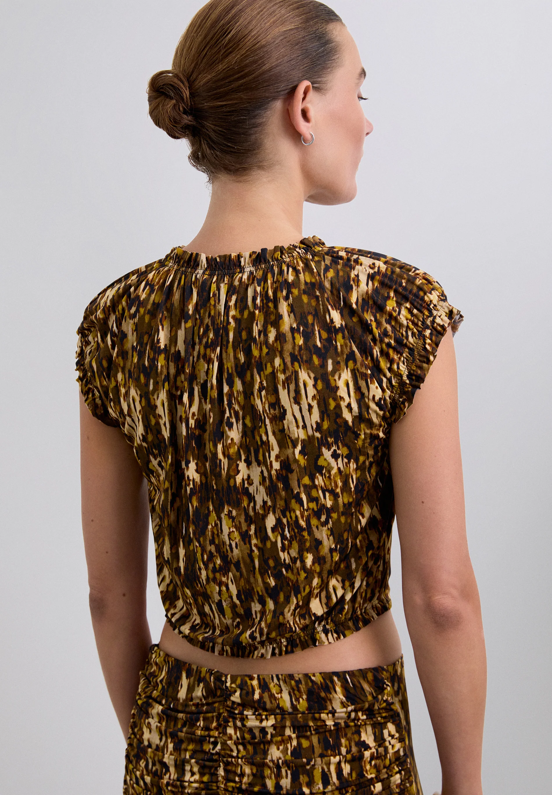 TOP HEBILLA ESTAMPADO