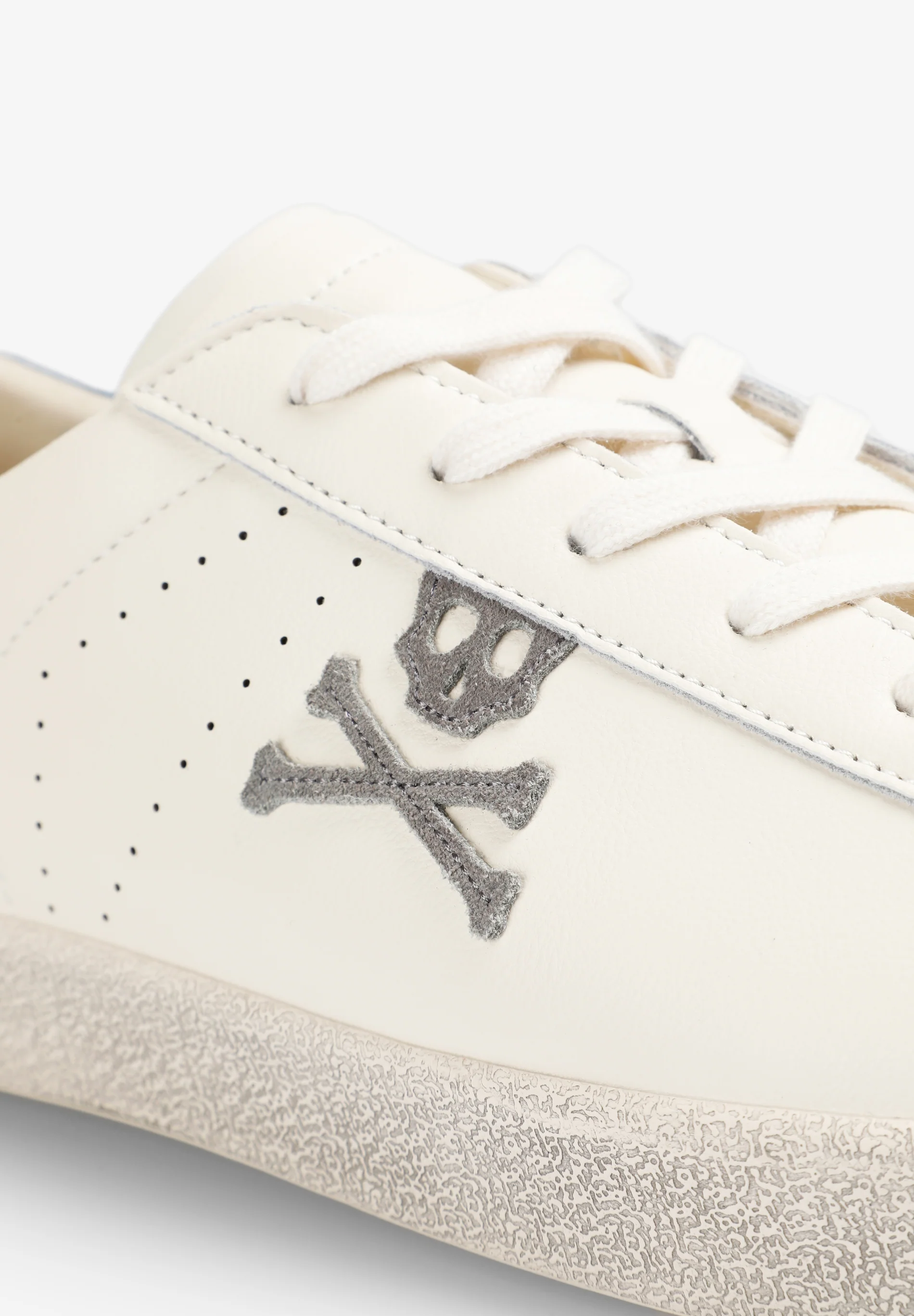 SNEAKERS CALAVERA SUELA CASCO