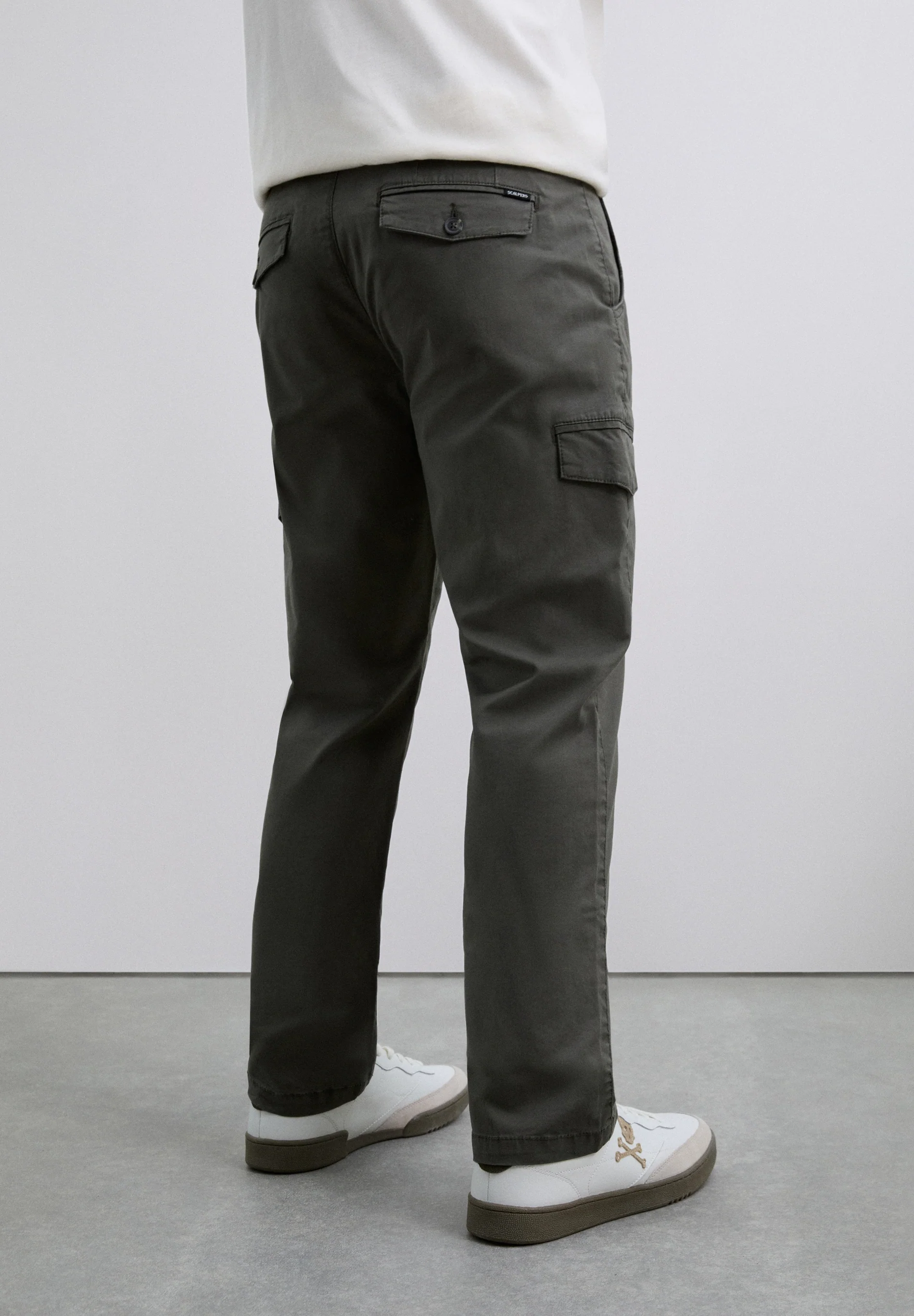 PANTALÓN CARGO SLIM FIT