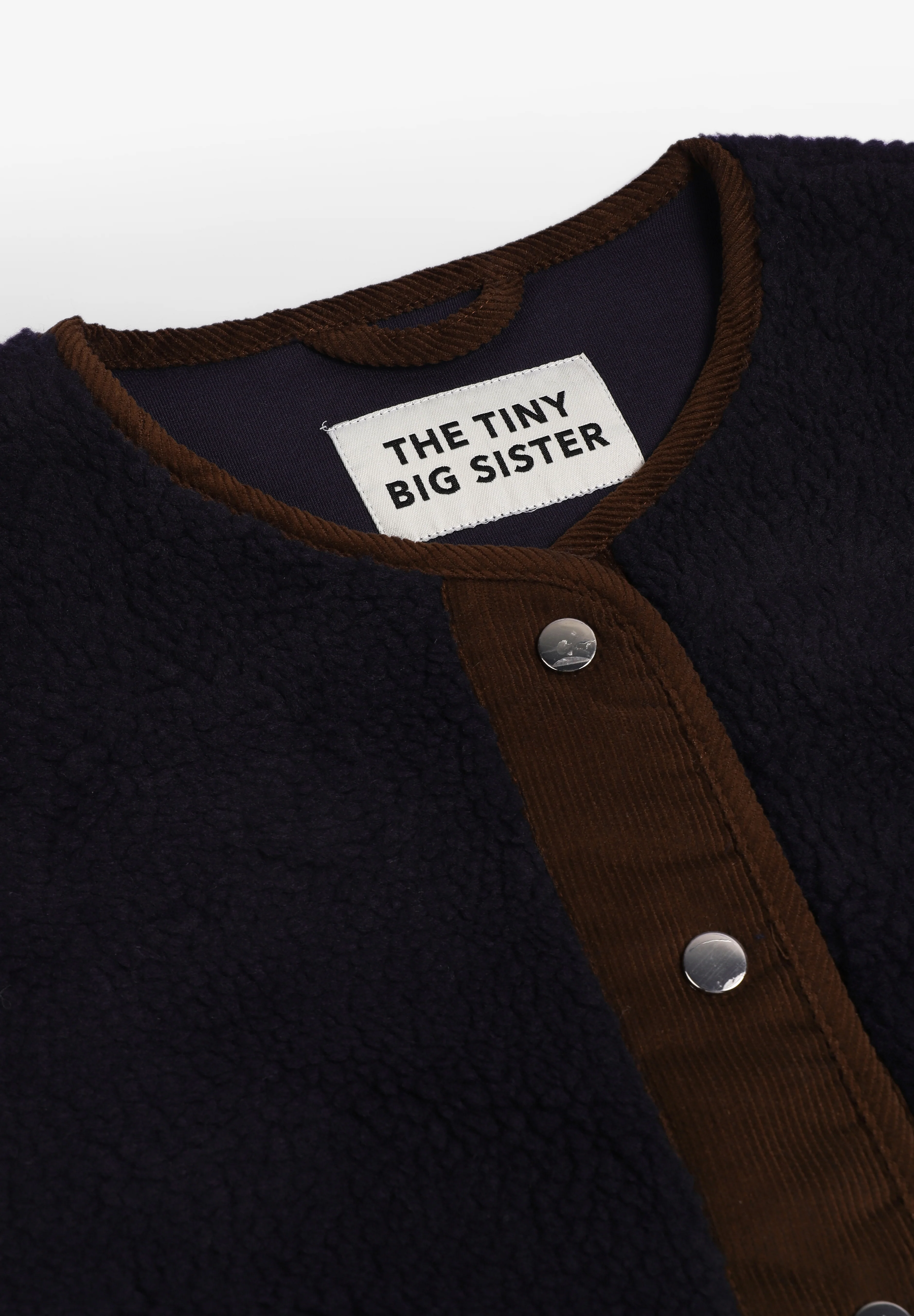 THE TINY BIG SISTER | CHAQUETA SHERPA