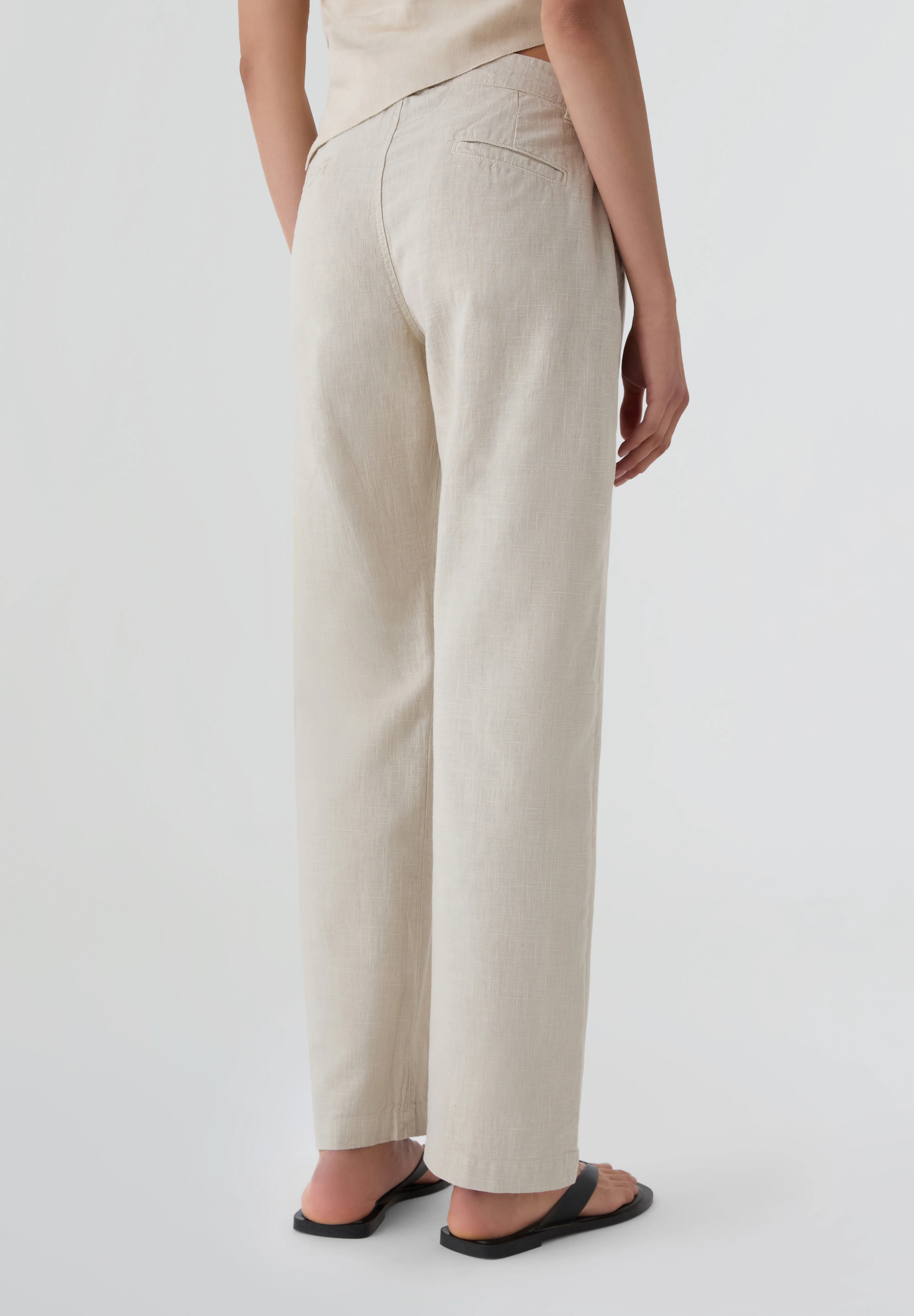 RAMSOS | PANTALÓN DE LINO Y CINTURA BAJA MUJER