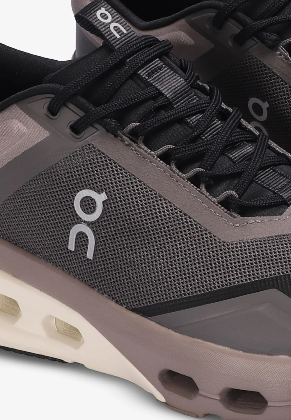 ON | SNEAKERS CLOUDNOVA X HOMBRE