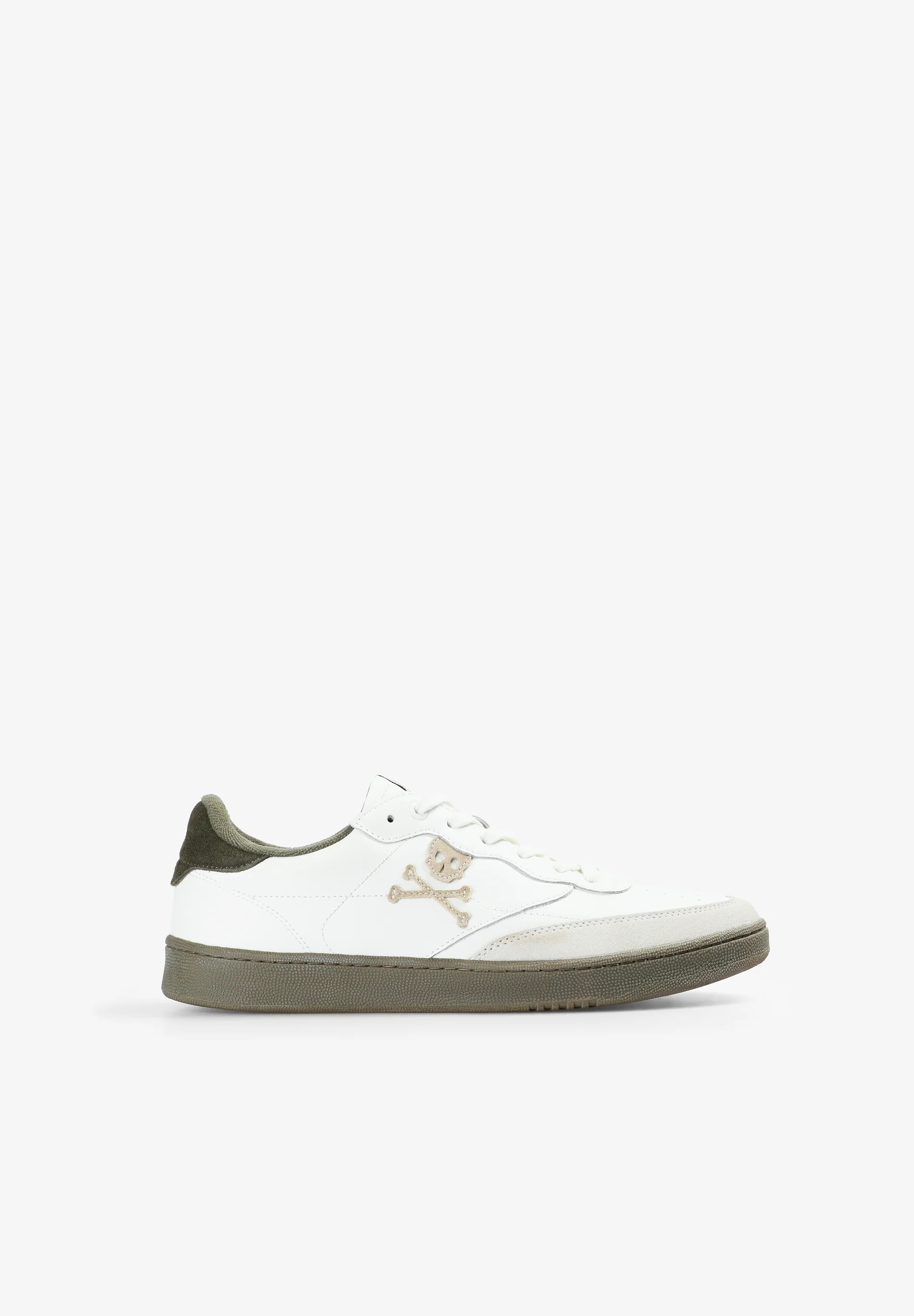 SNEAKERS CALAVERA PIEL
