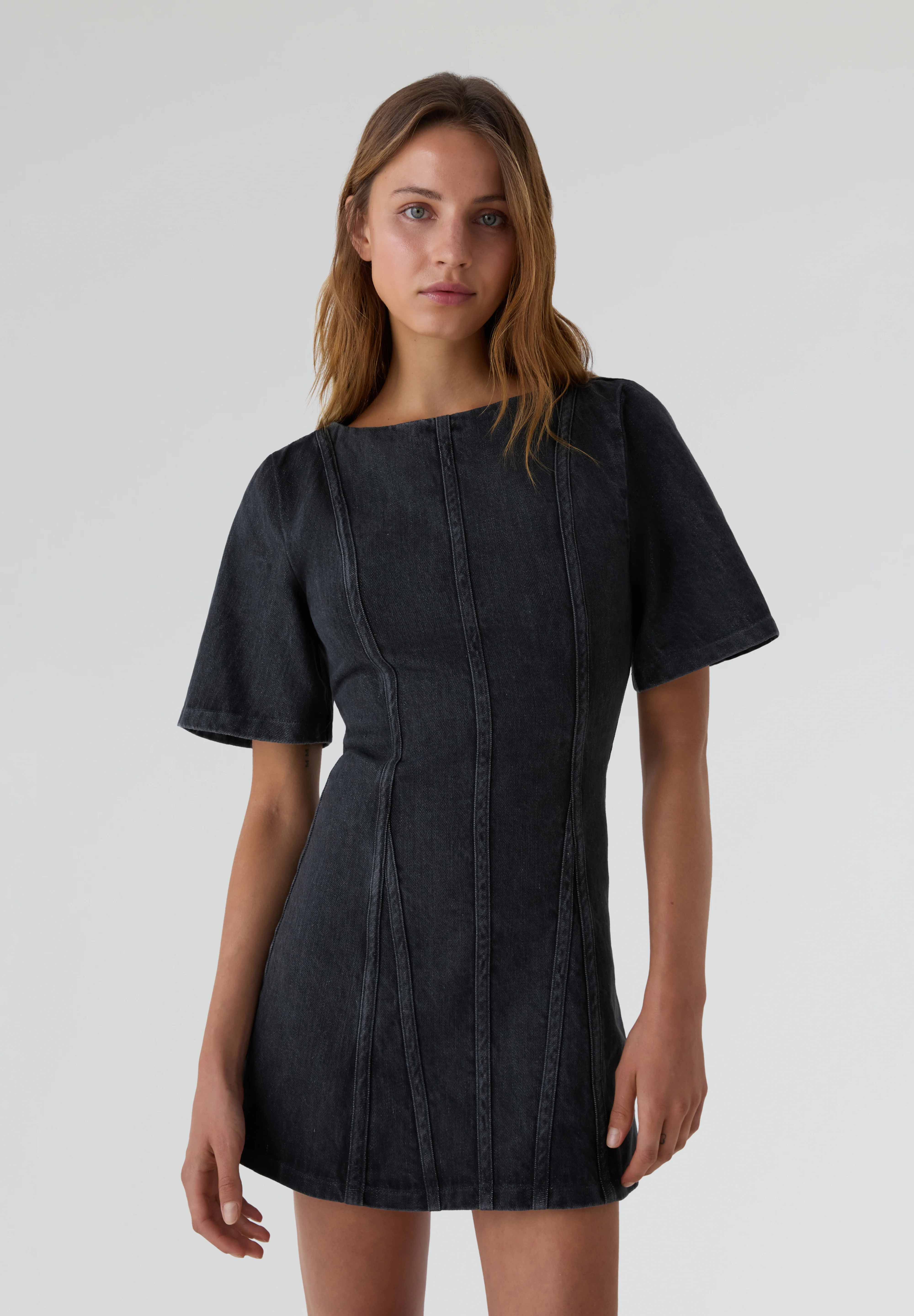 LAAGAM | VESTIDO ROSETTE