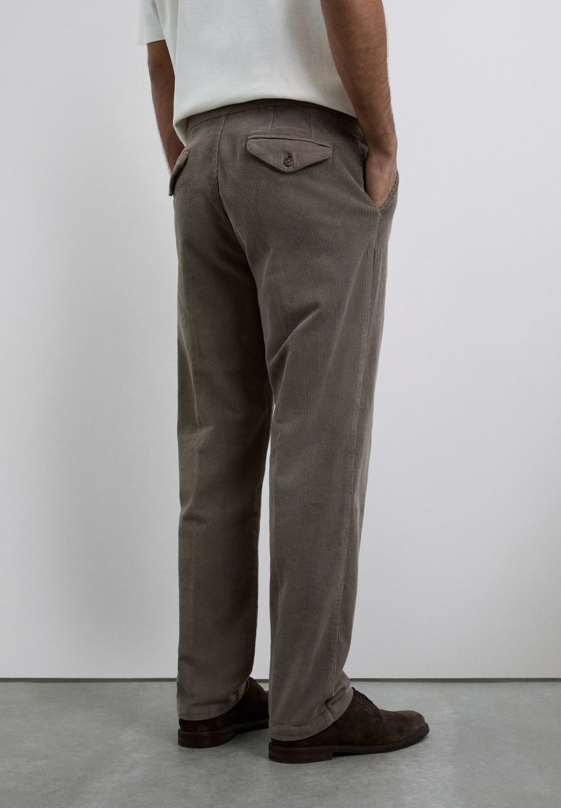 PANTALÓN PANA PINZAS SLIM FIT