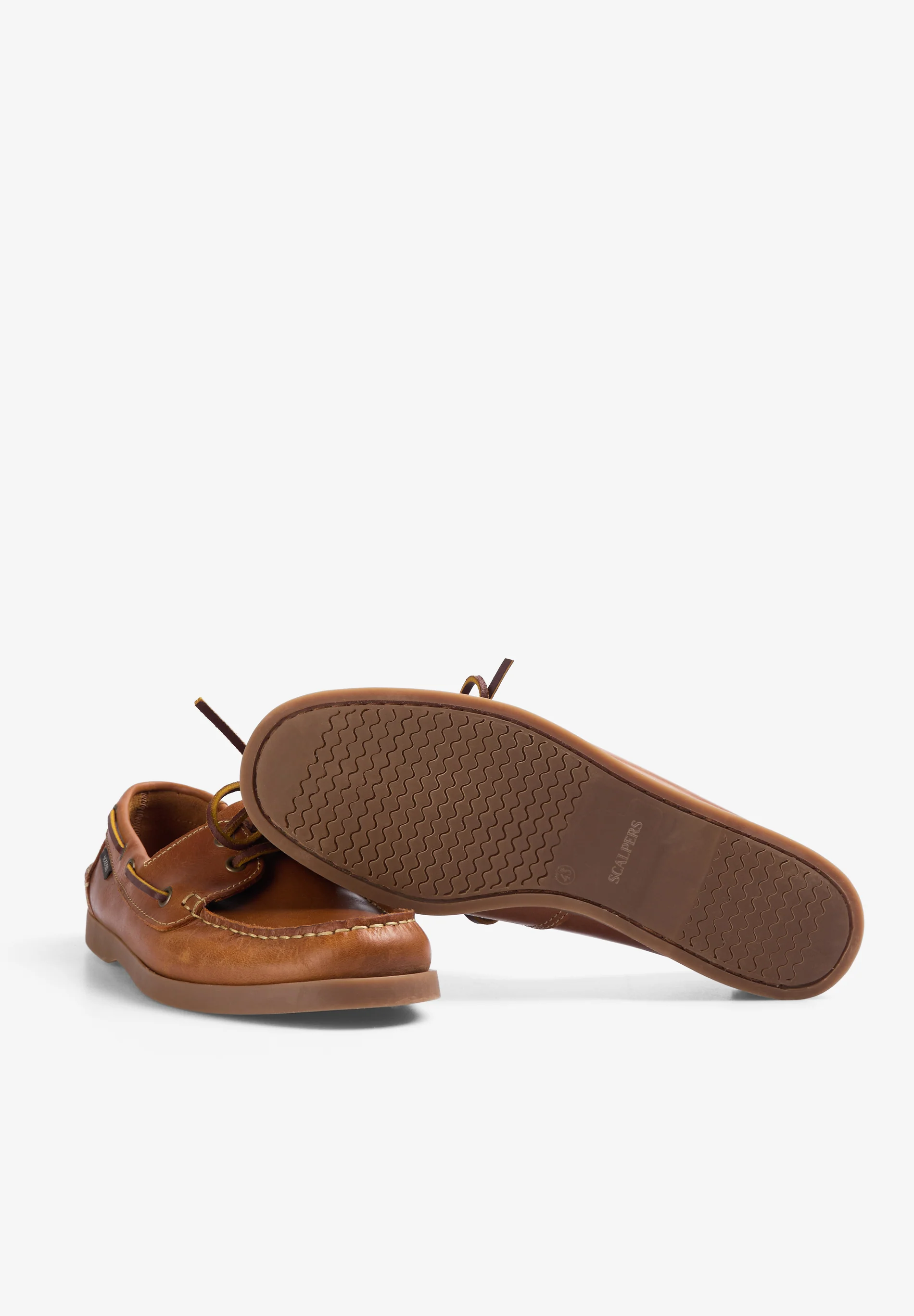 NÁUTICOS LISOS PIEL