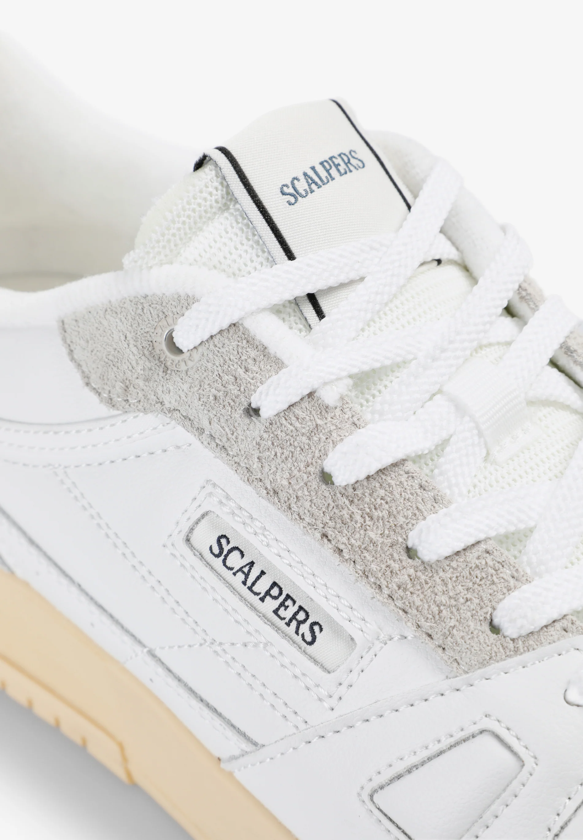 SNEAKERS CALAVERA PIEL