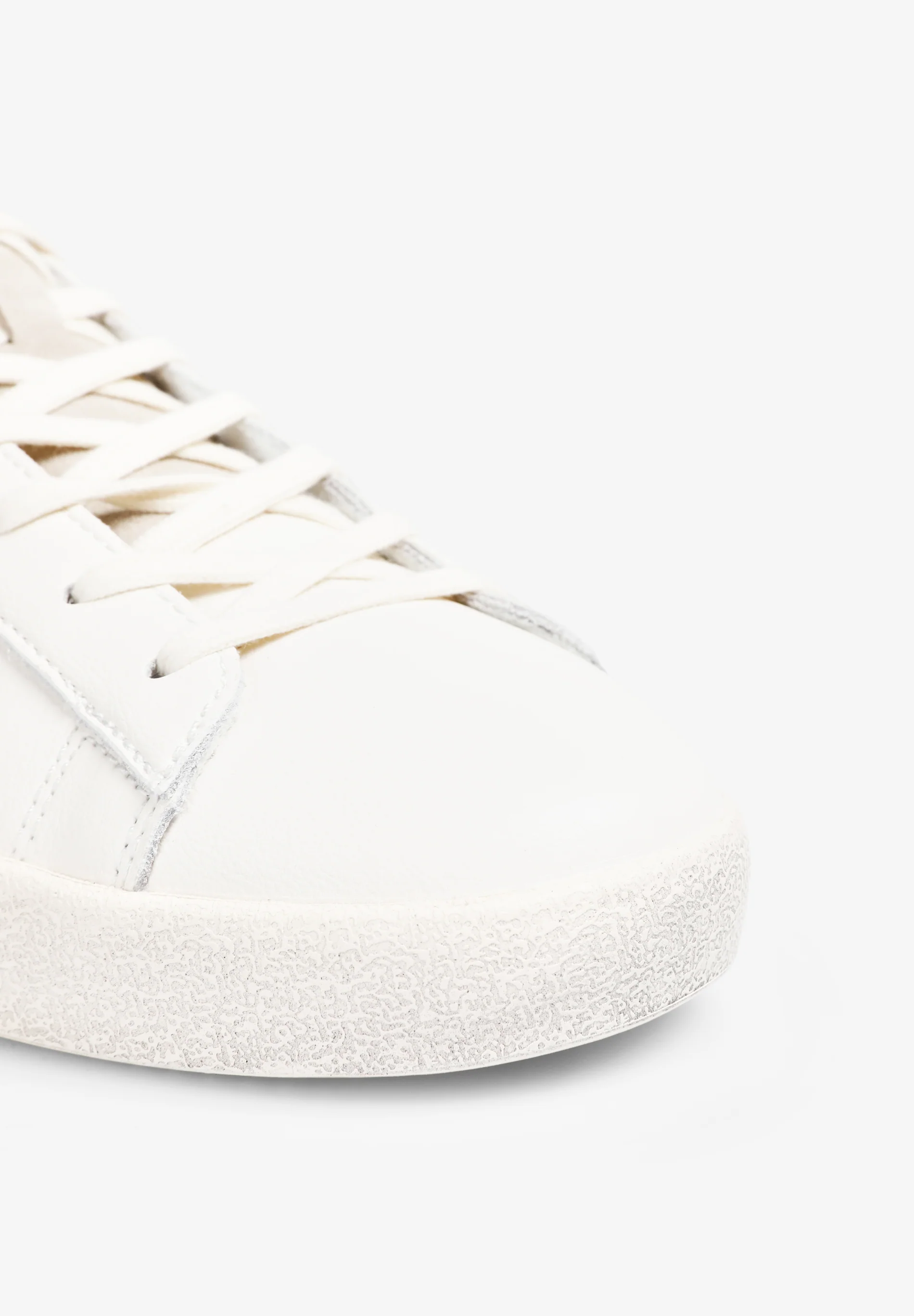 SNEAKERS CALAVERA PIEL