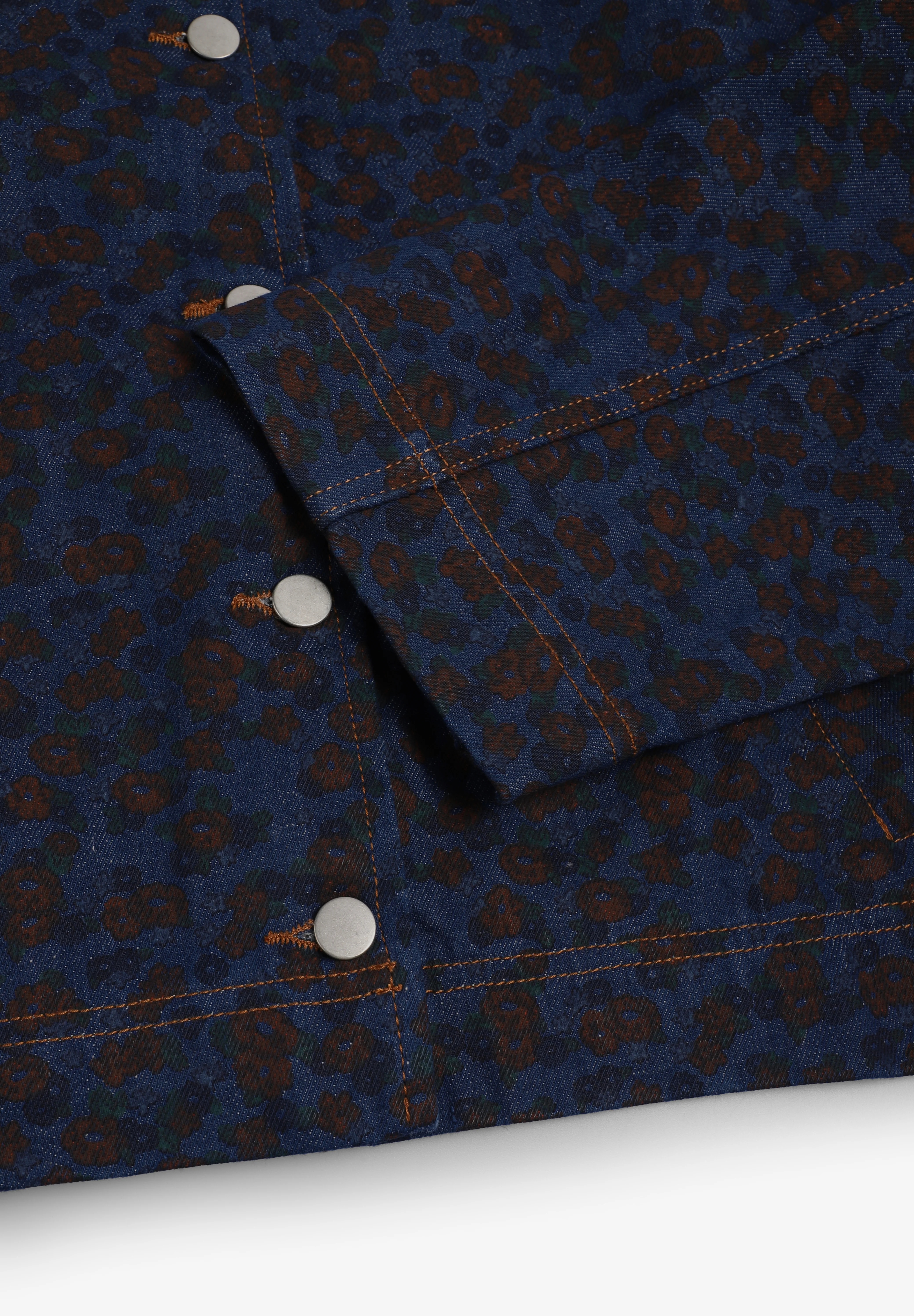 THE TINY BIG SISTER | CHAQUETA FLOWERS CROPPED