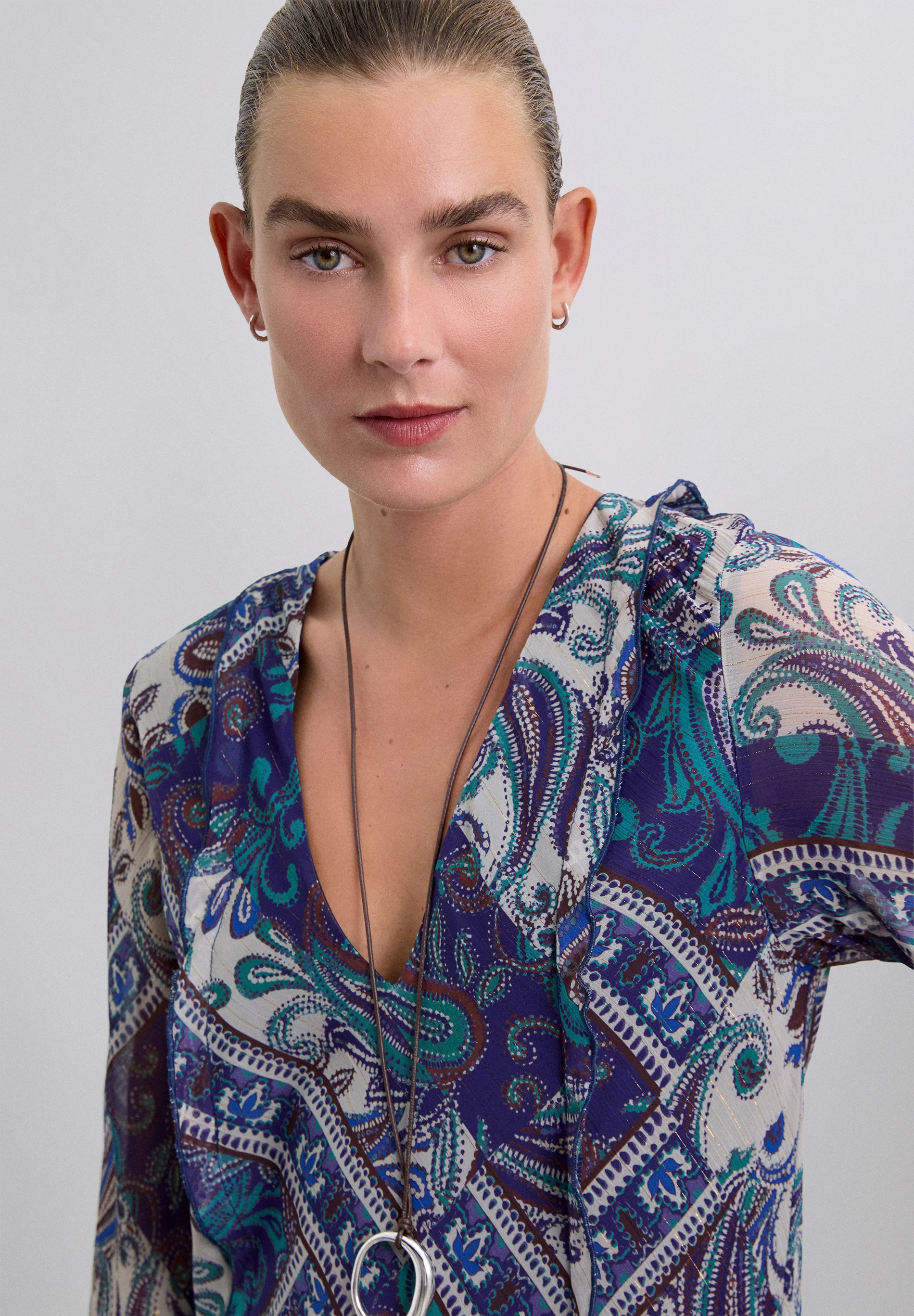 VESTIDO LARGO FLUIDO PAISLEY