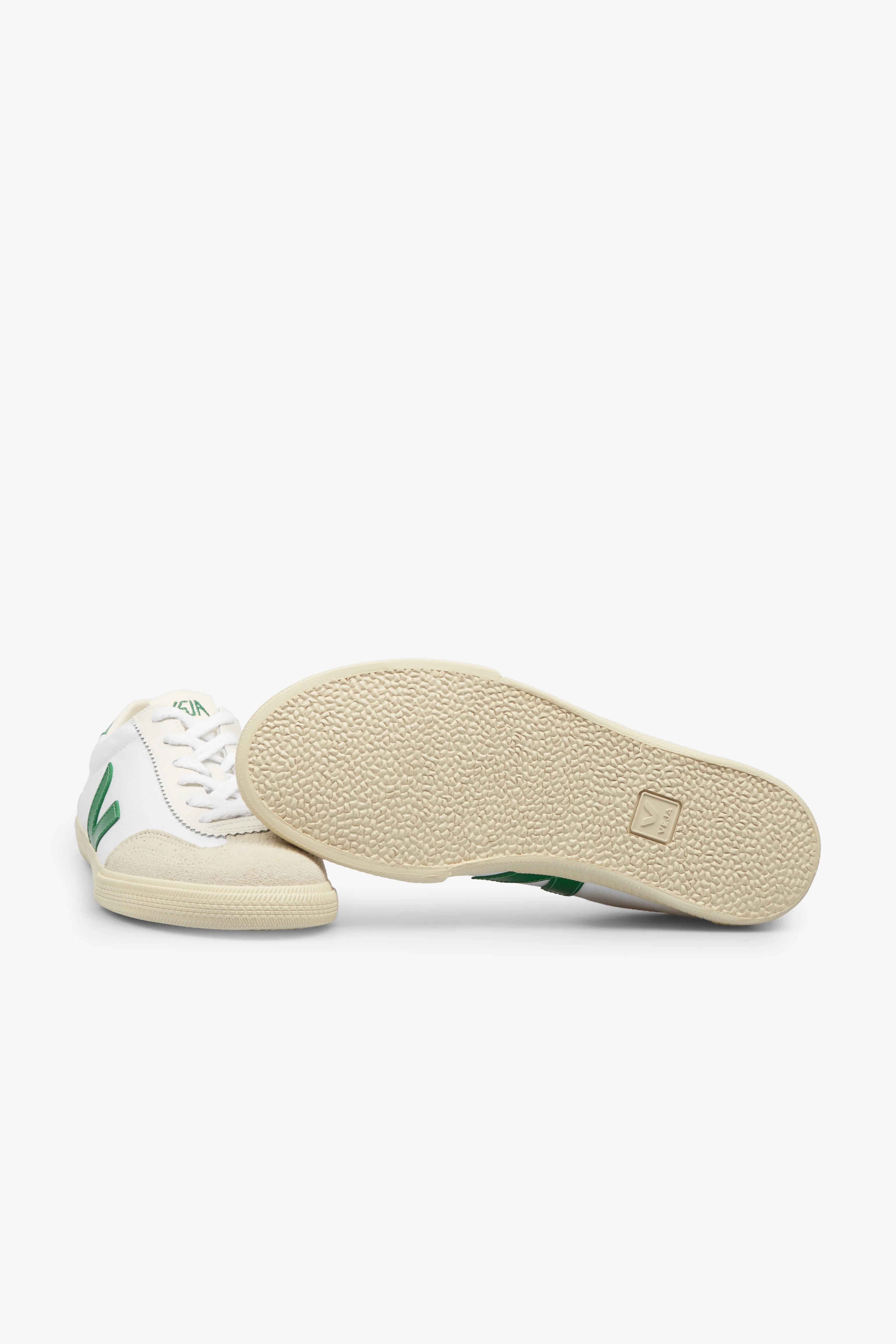VEJA | SNEAKERS VOLLEY CANVAS HOMBRE