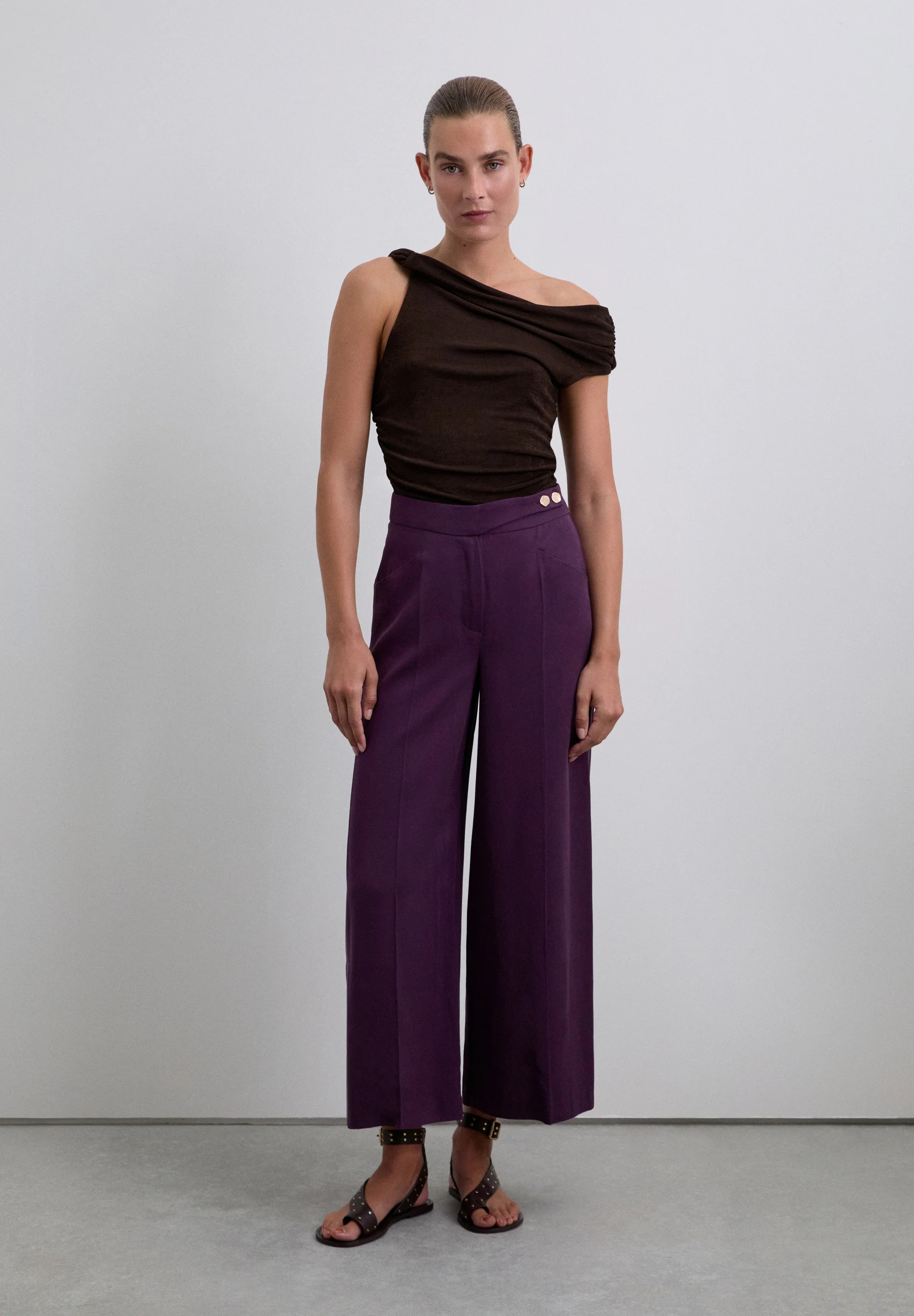 PANTALÓN CULOTTE PINZAS