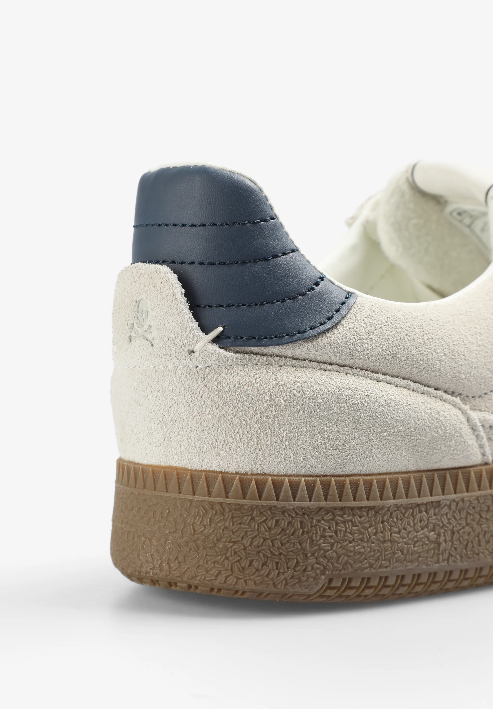 ZAPATILLA BAJA RETRO