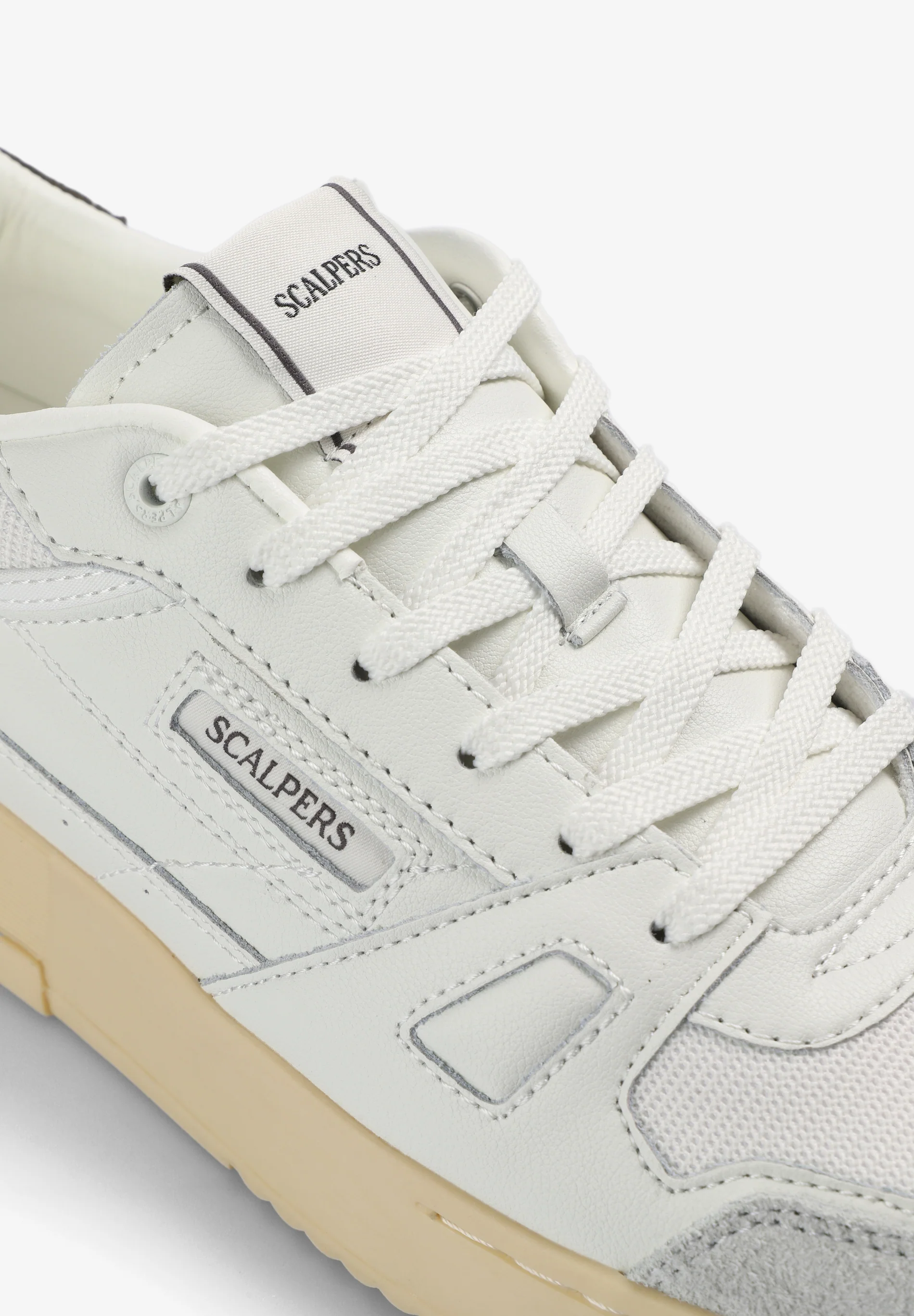SNEAKERS LOGO PIEL