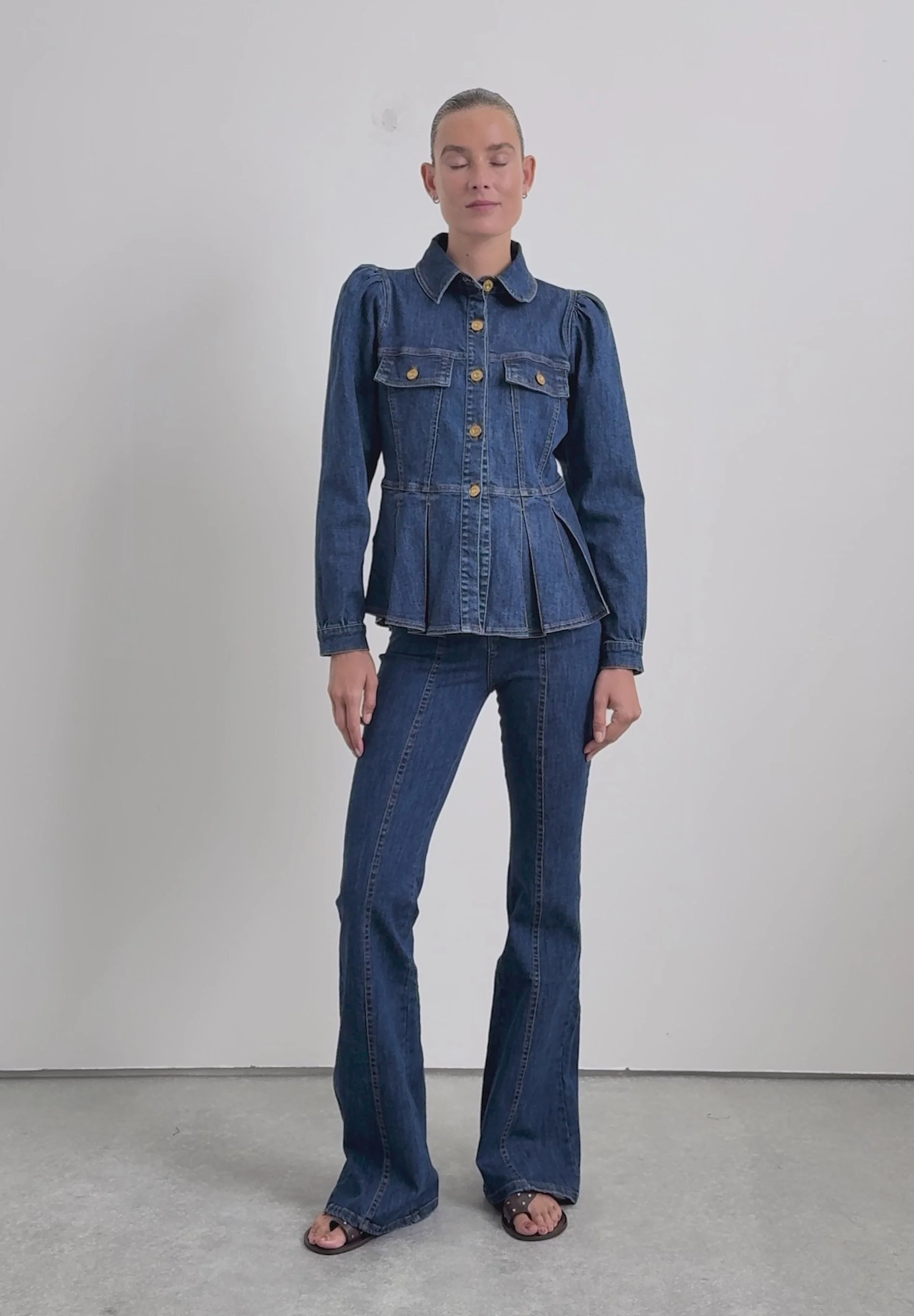 CAMISA DENIM MANGA ABULLONADA