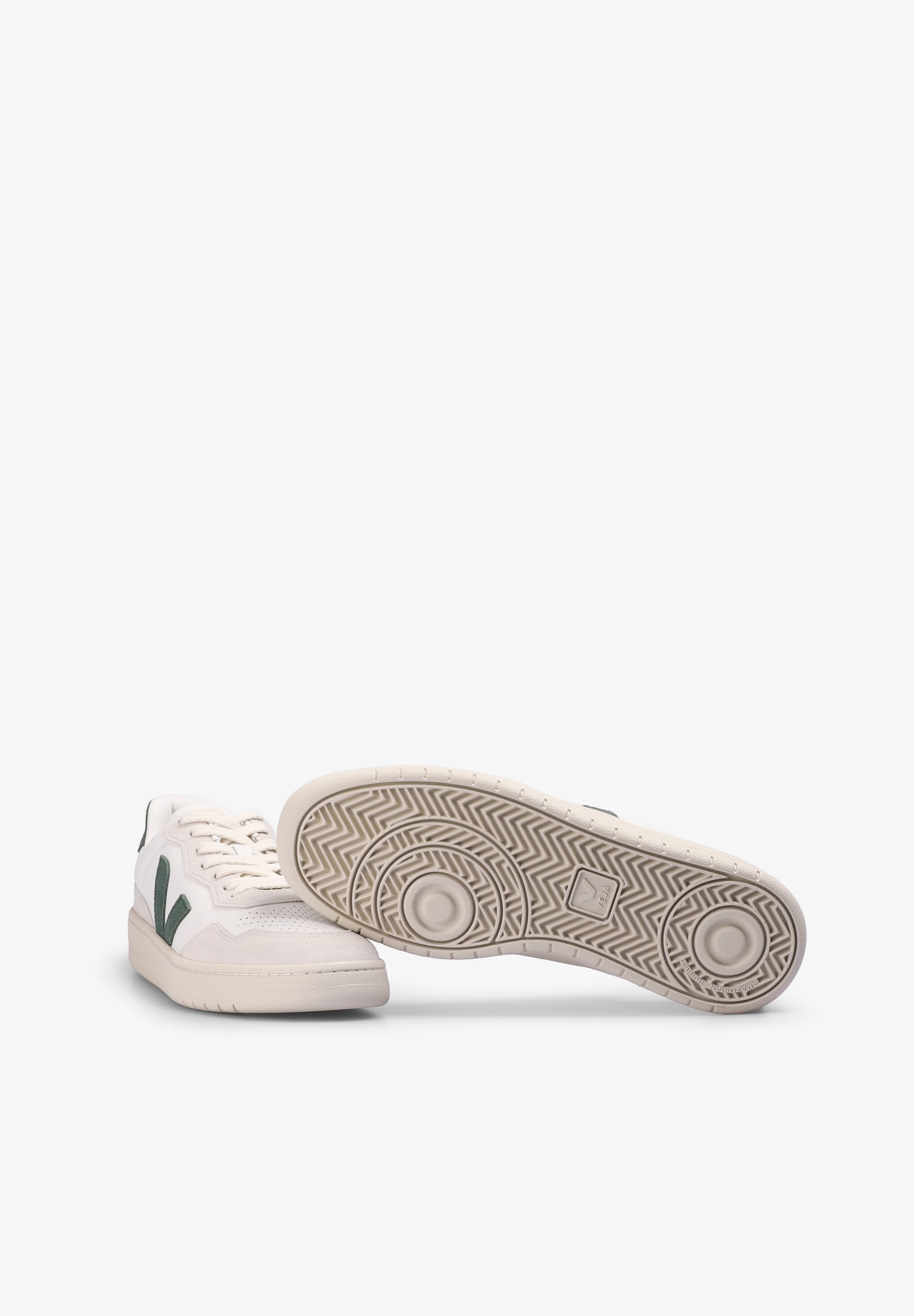 VEJA | SNEAKERS V-90 HOMBRE