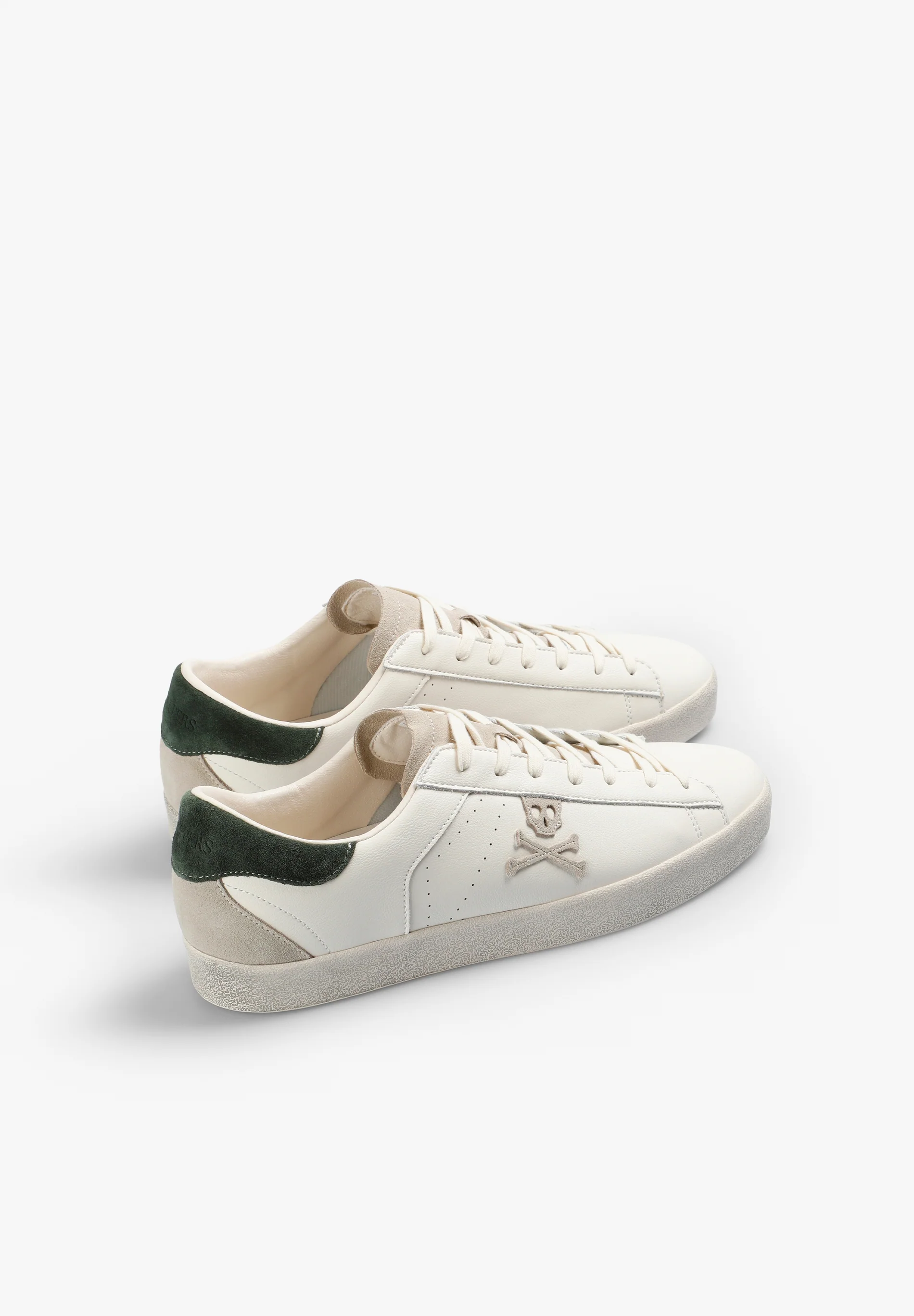 SNEAKERS CALAVERA PIEL