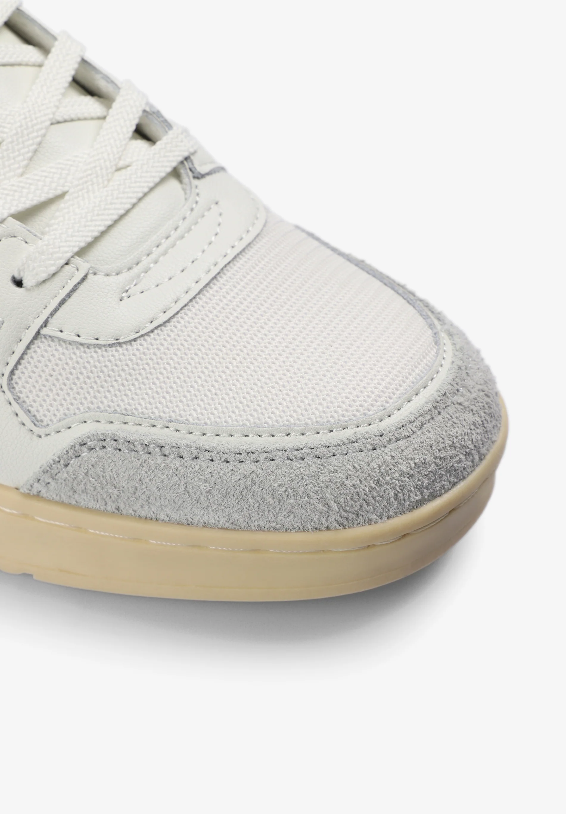 SNEAKERS LOGO PIEL