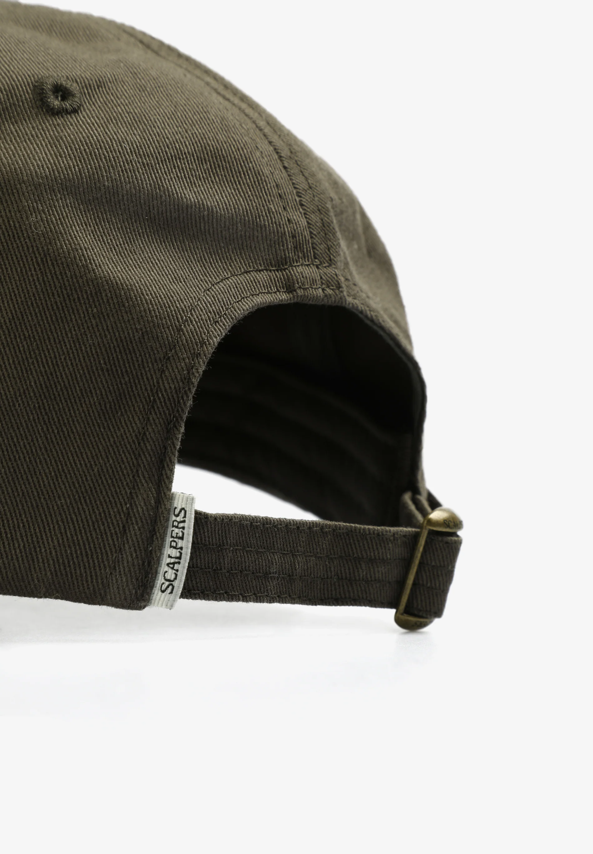 GORRA CALAVERA BORDADA