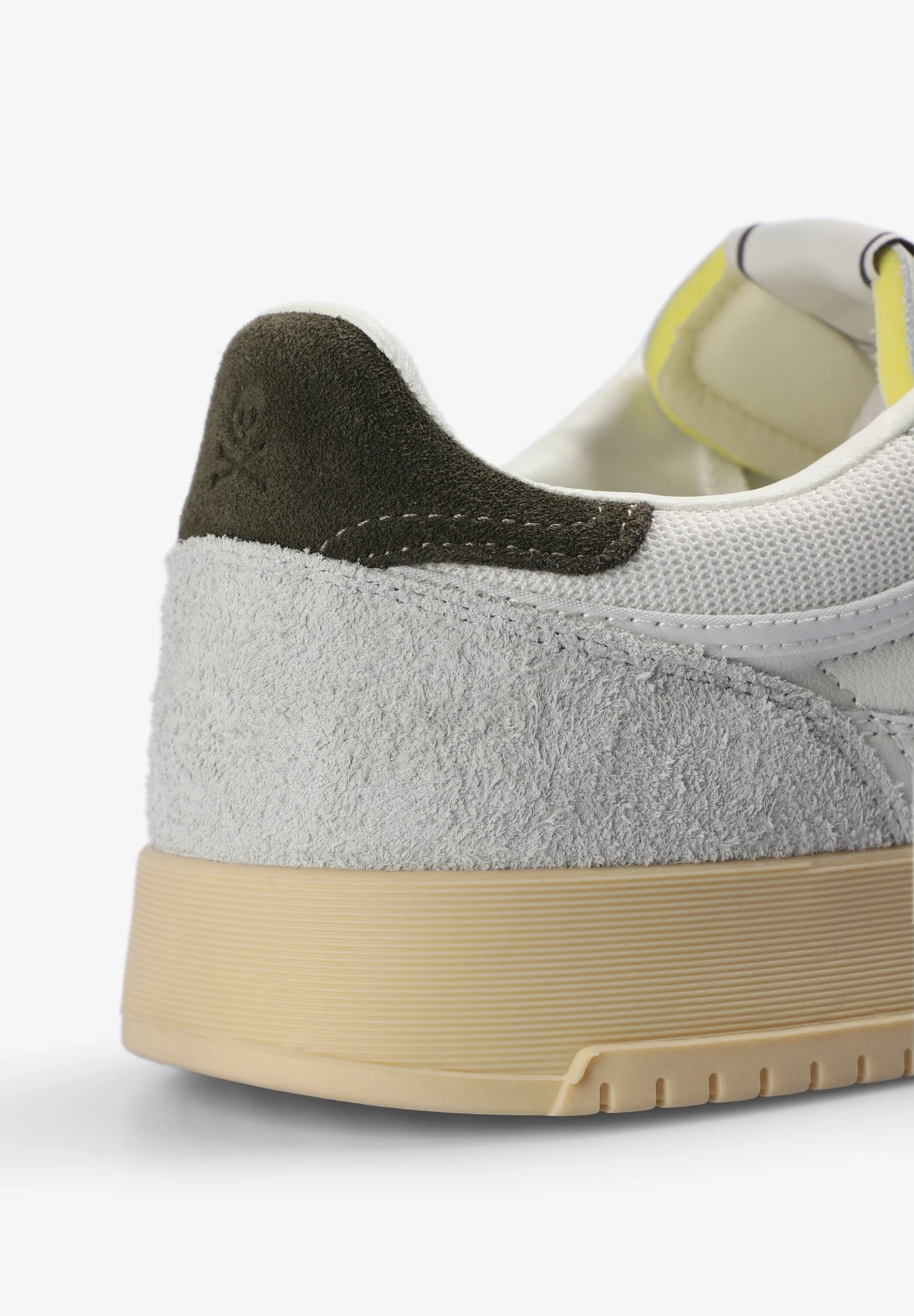 SNEAKERS LOGO PIEL