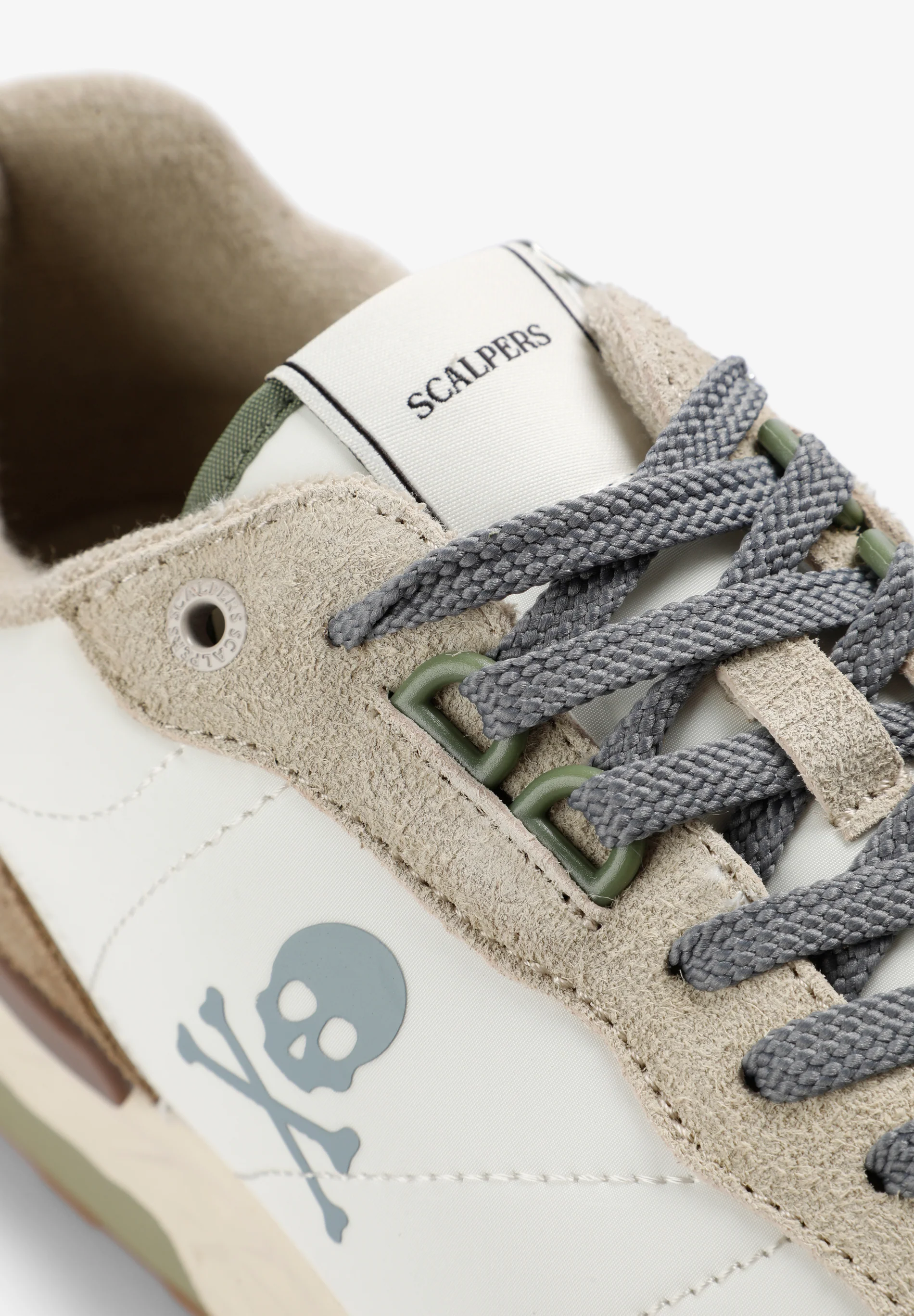 SNEAKERS CALAVERA ANTE