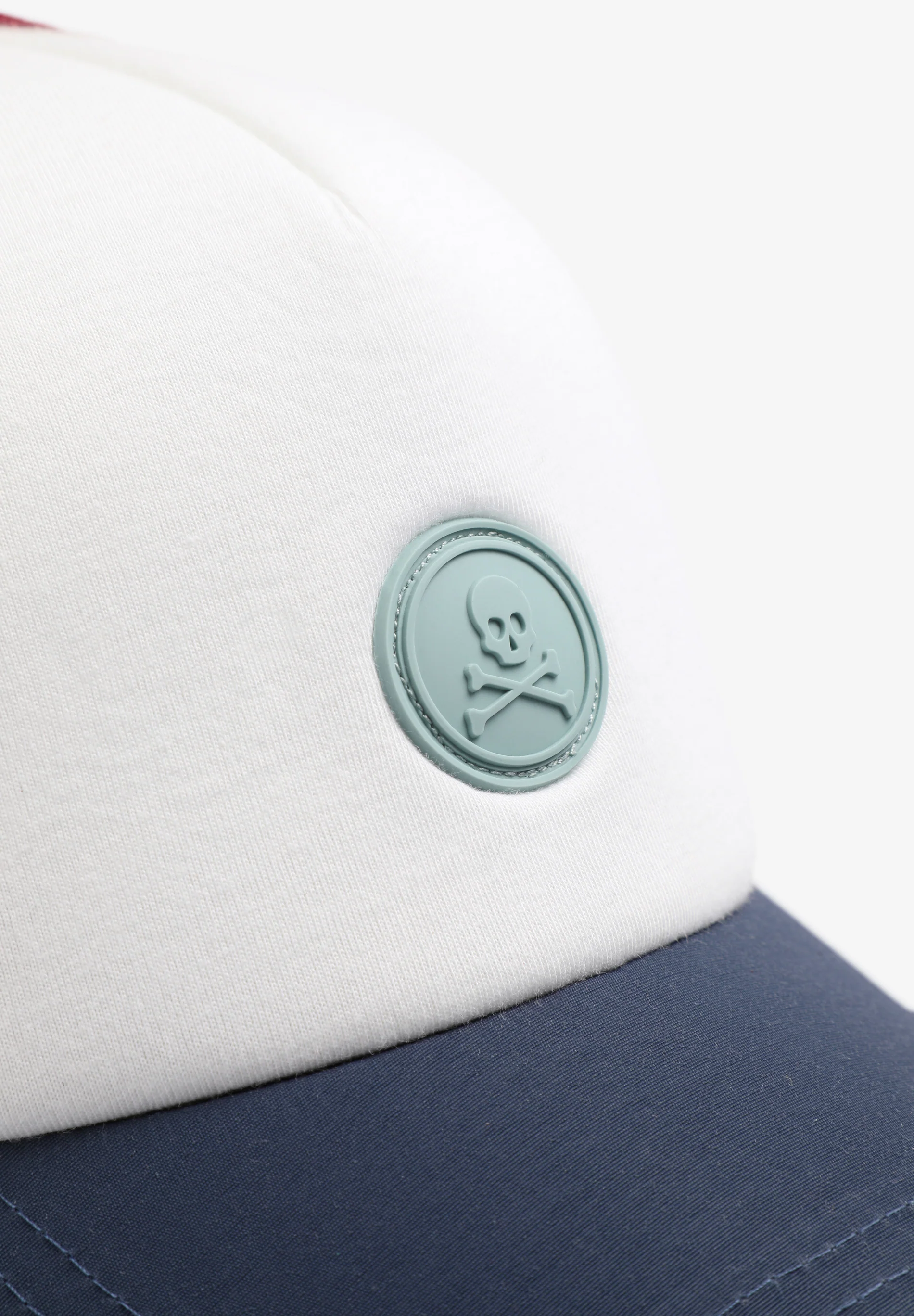 GORRA TRUCKER TRICOLOR