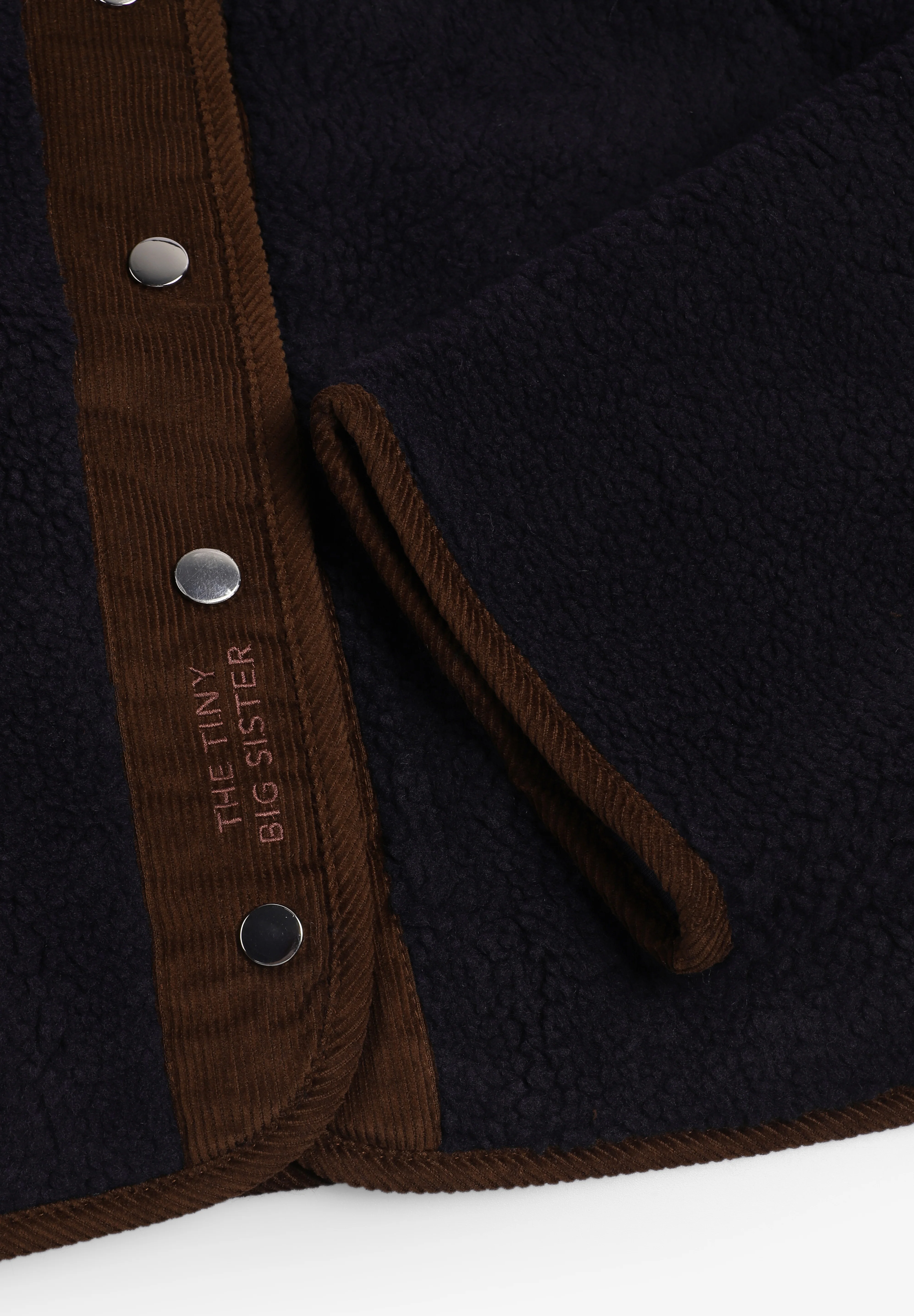 THE TINY BIG SISTER | CHAQUETA SHERPA