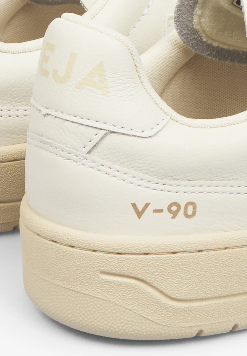 VEJA | SNEAKERS V-90 LEATHER UNISEX