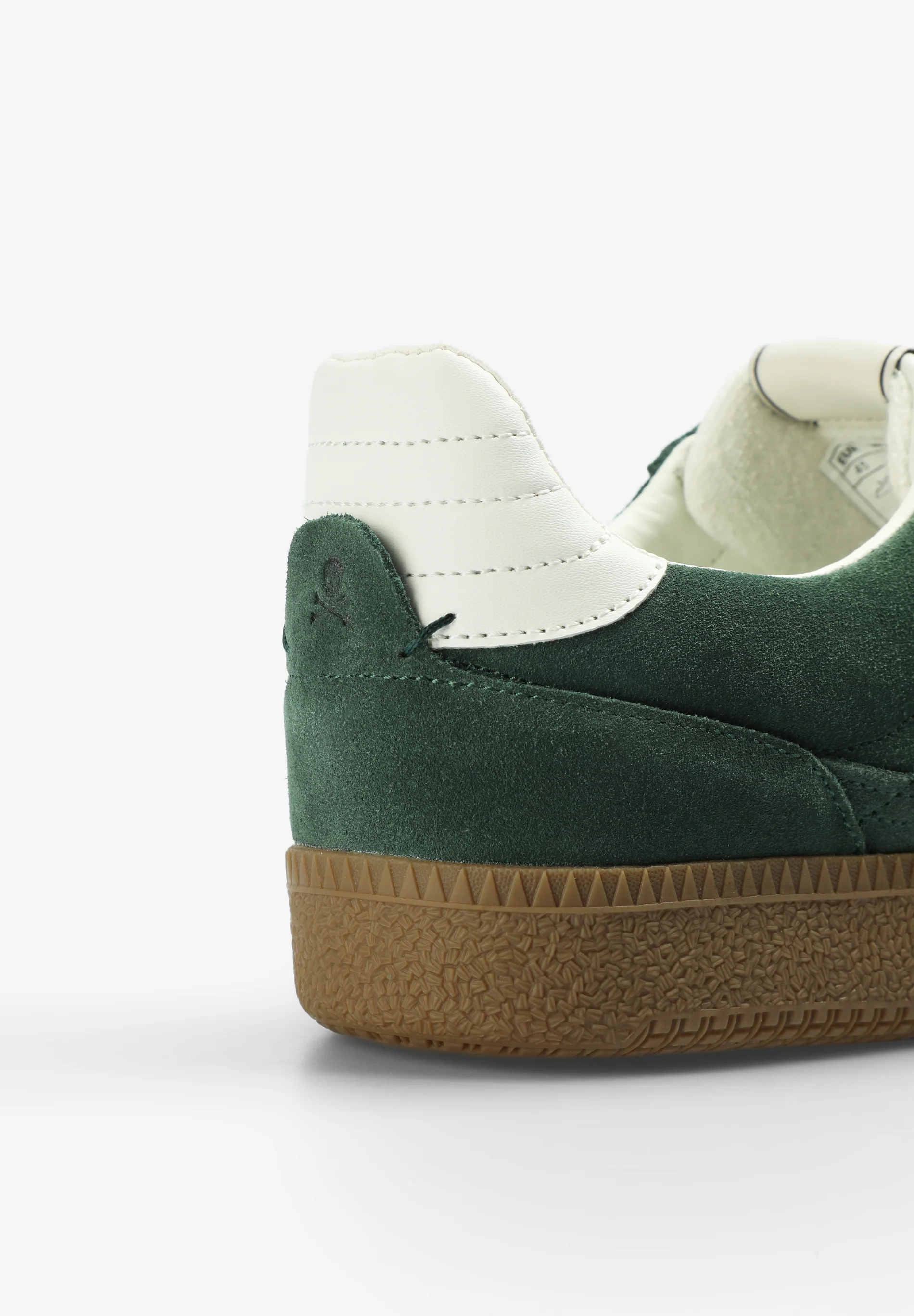 ZAPATILLA BAJA RETRO