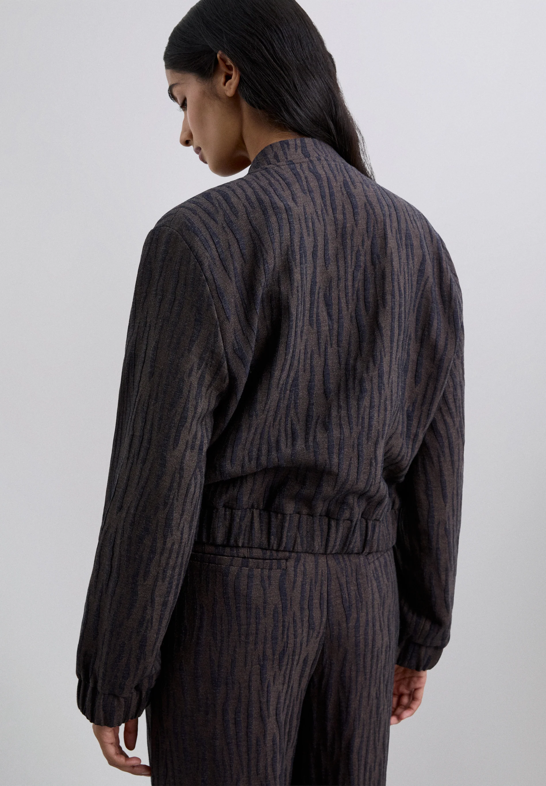 CHAQUETA BOMBER ANIMAL PRINT