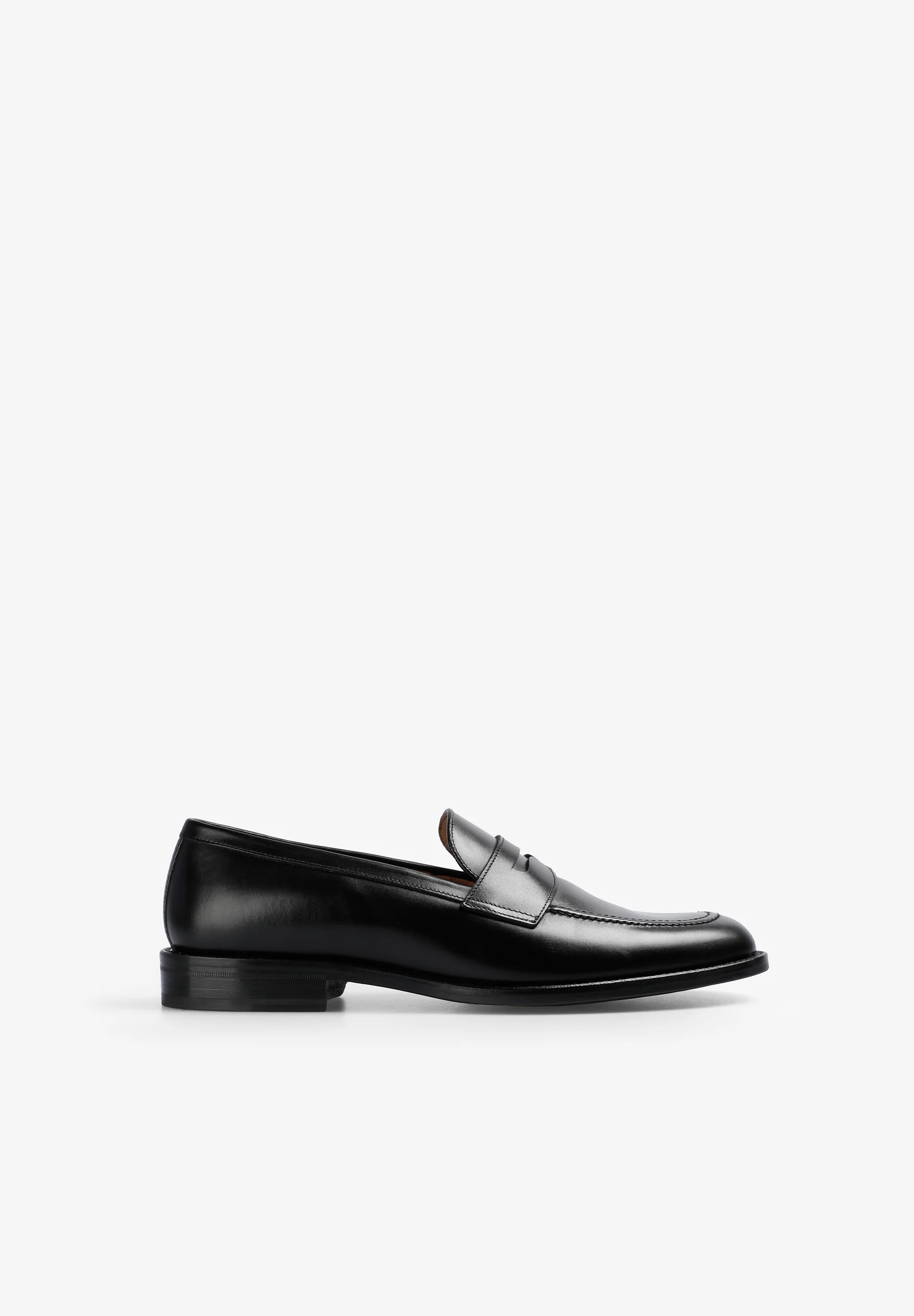 MOCASÍN NEGRO ANTIFAZ