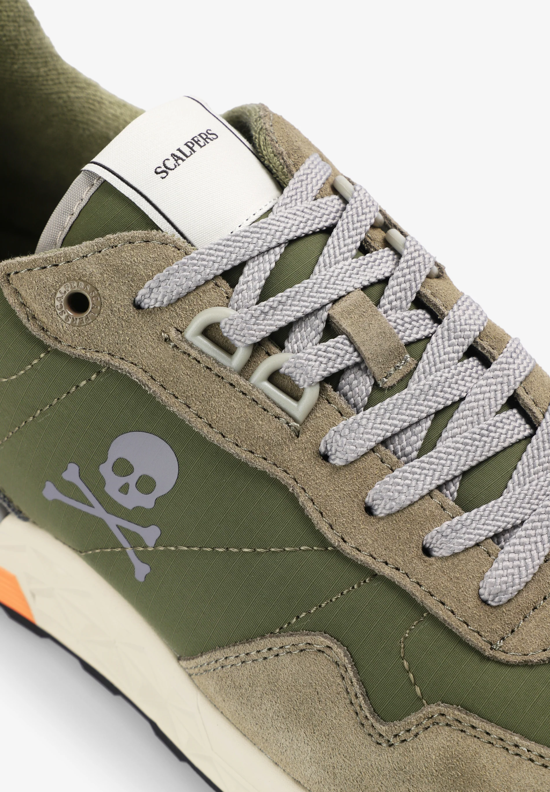 SNEAKERS CALAVERA ANTE