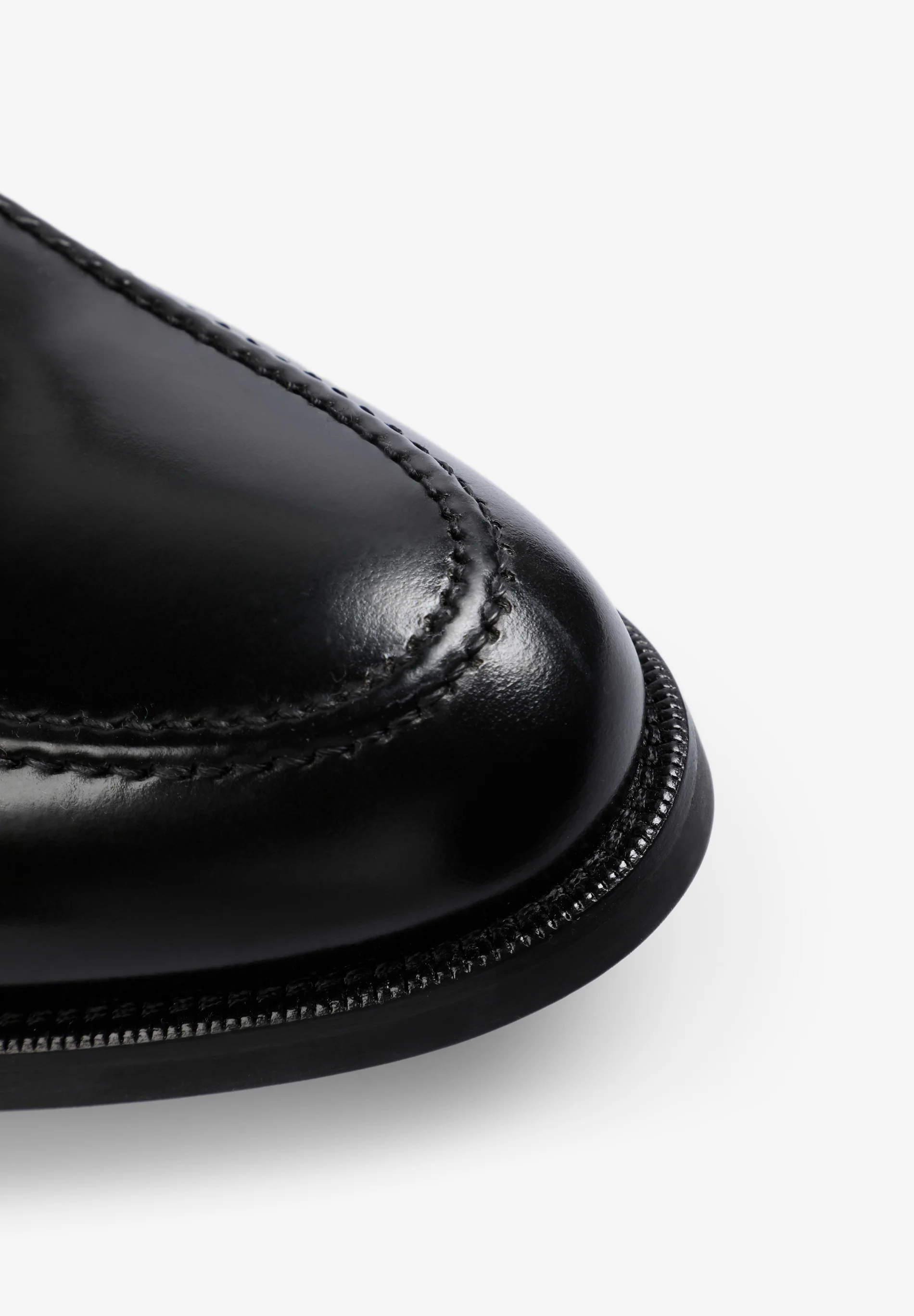 MOCASÍN VESTIR PIEL BORLAS