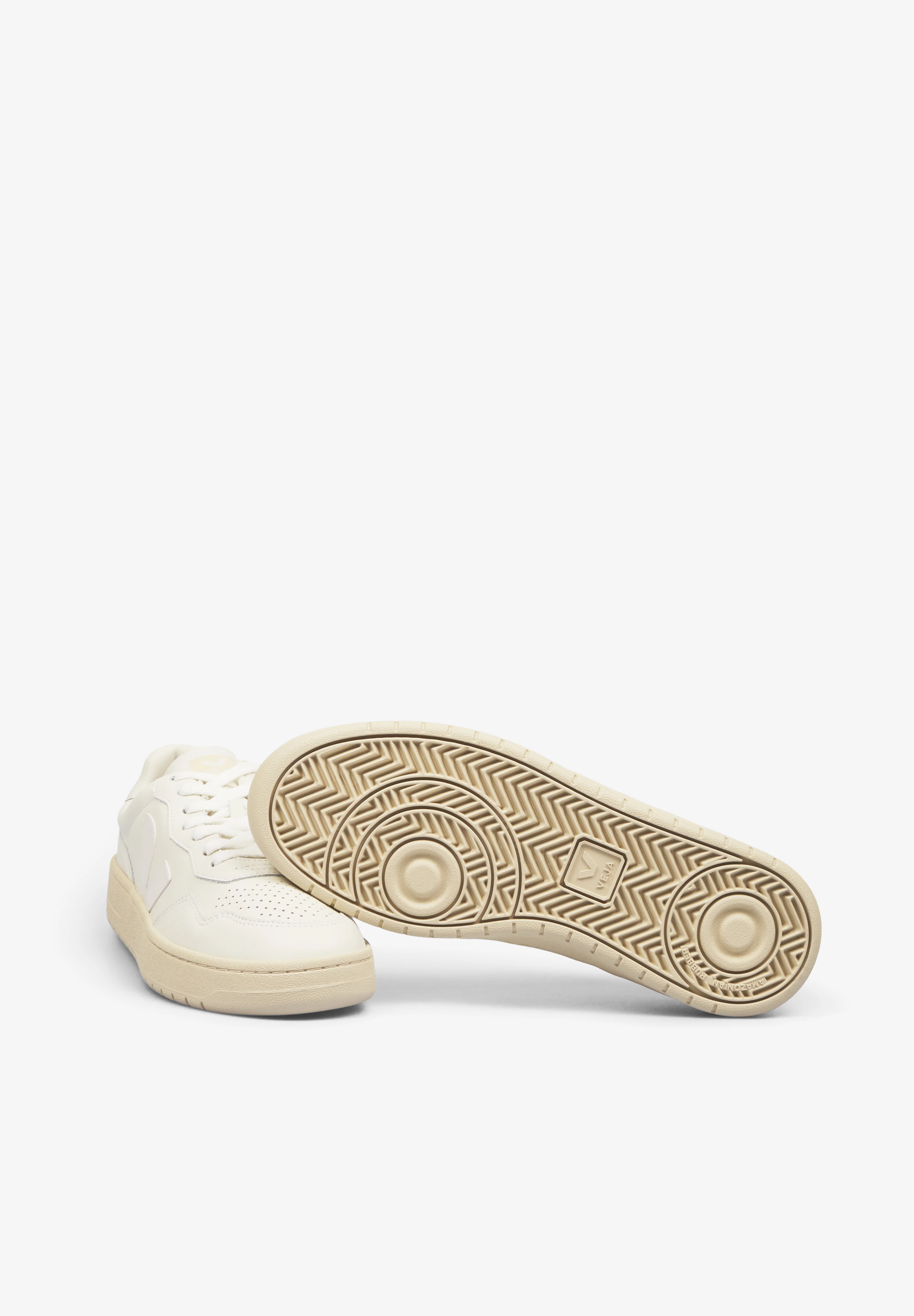 VEJA | SNEAKERS V-90 LEATHER UNISEX