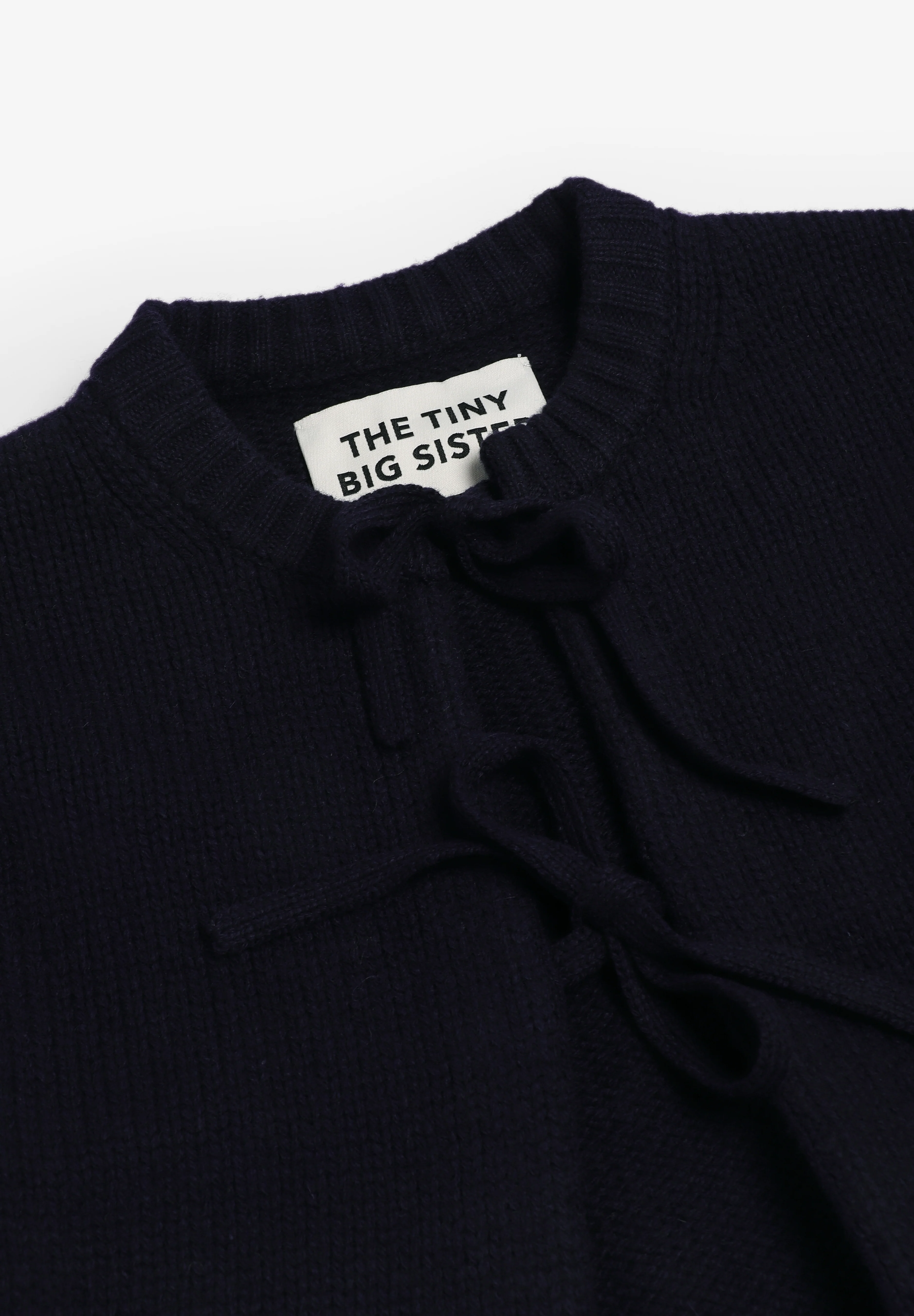 THE TINY BIG SISTER | CARDIGAN TIE DETAIL