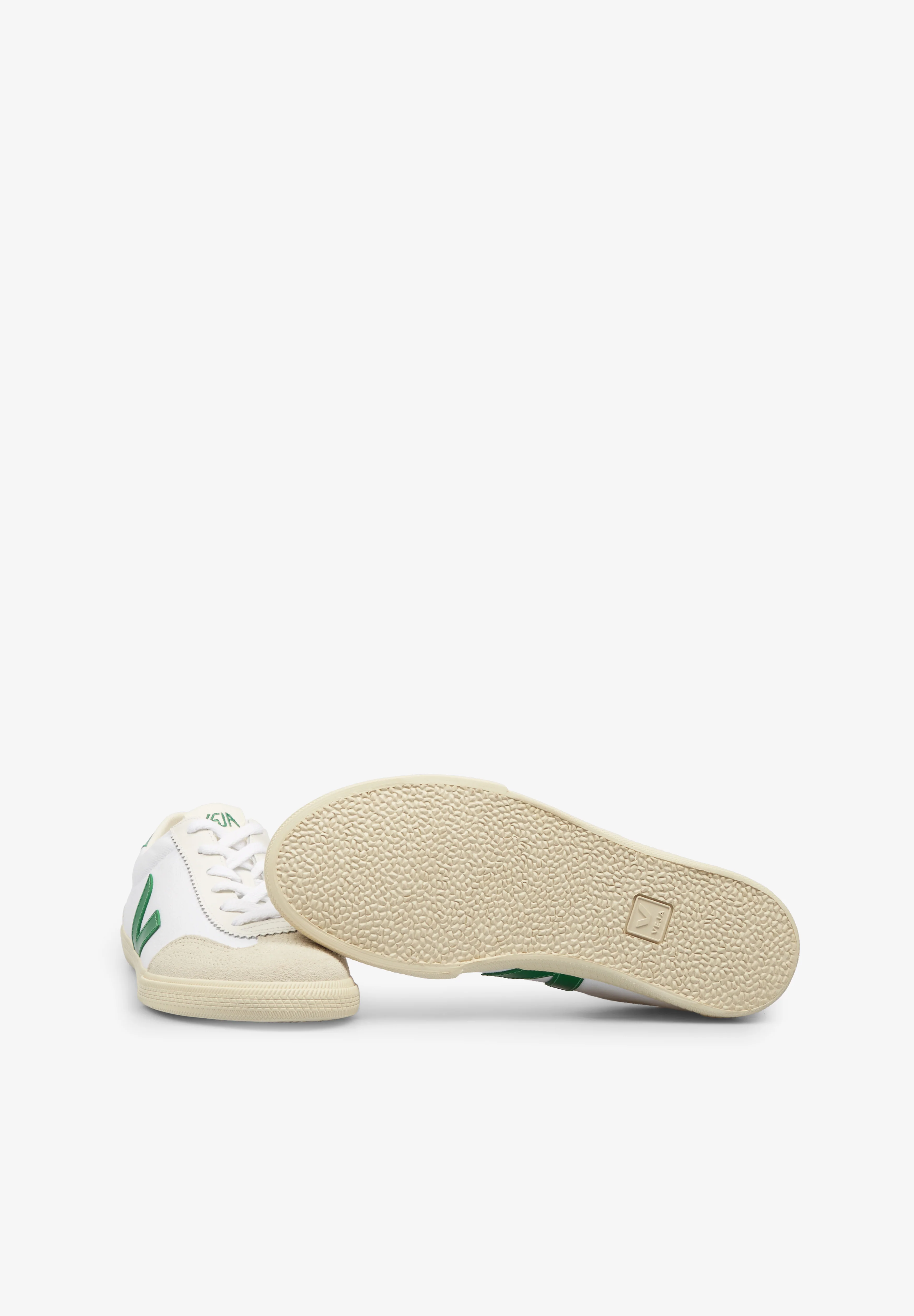 VEJA | SNEAKERS VOLLEY CANVAS HOMBRE